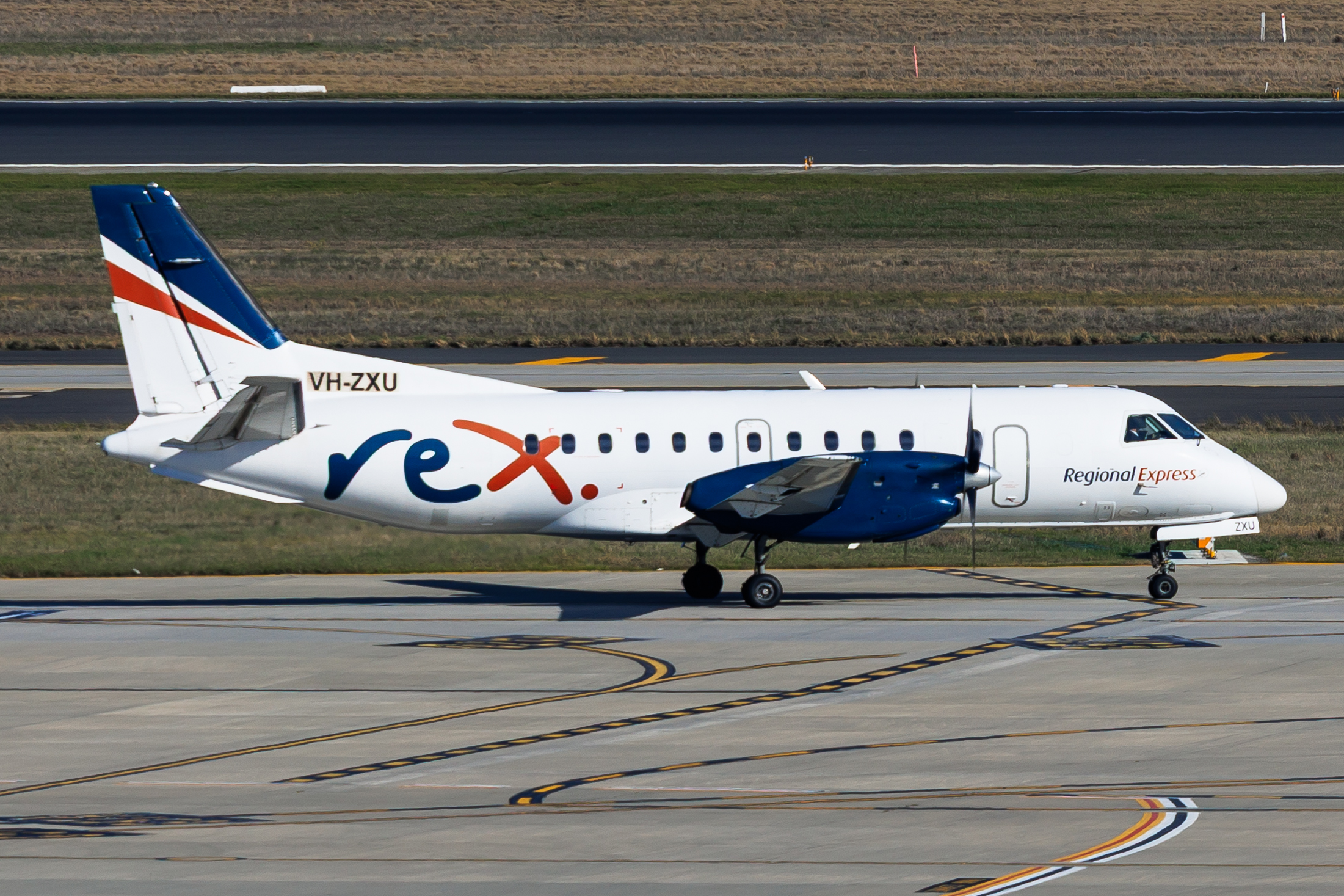 Full size: Regional Express (REX) Saab 340 VH-ZXU at Melbourne Airport