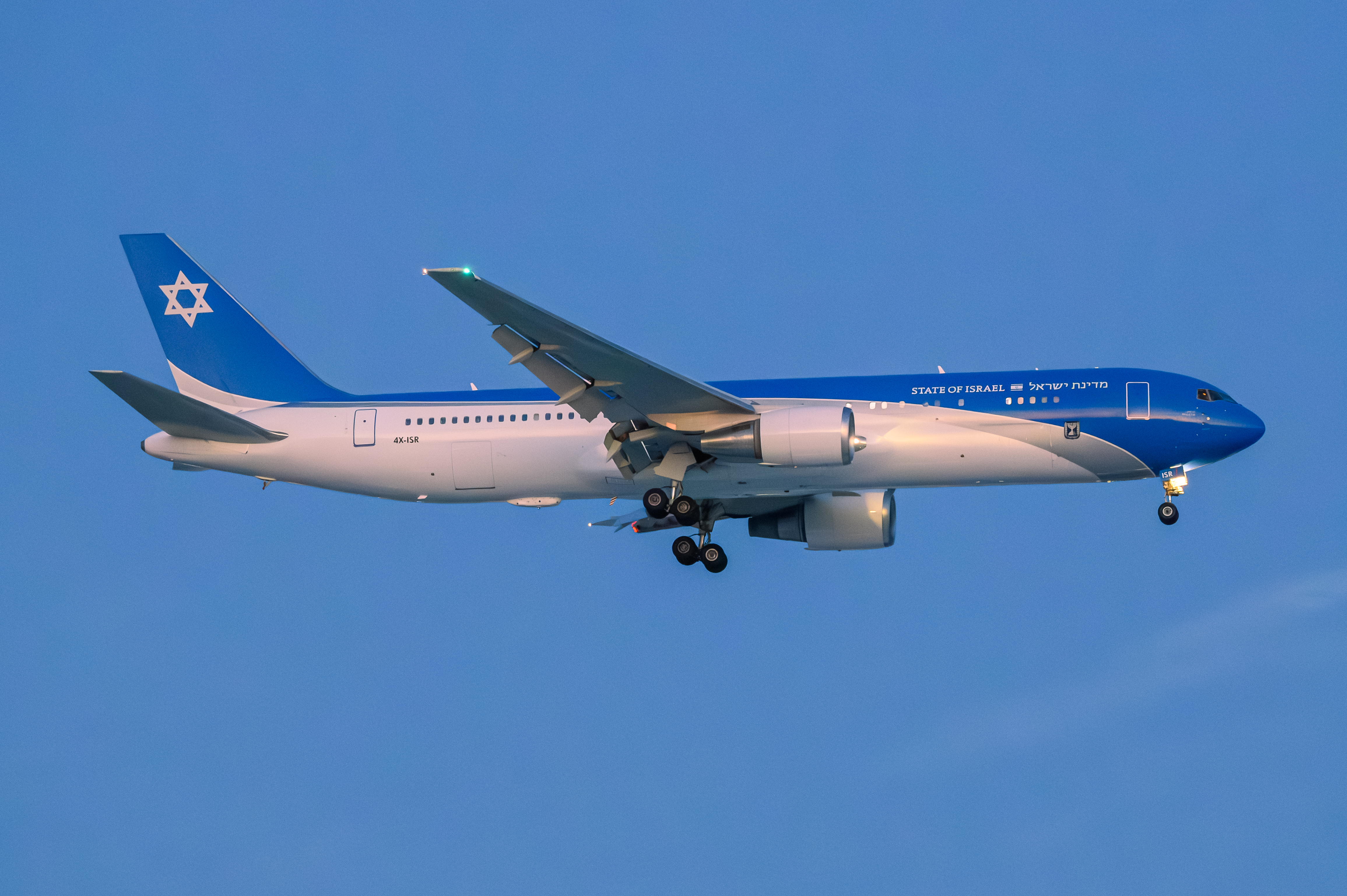 Full size: Israel - Government Boeing 767-300ER 4X-ISR at Joint Base Andrews