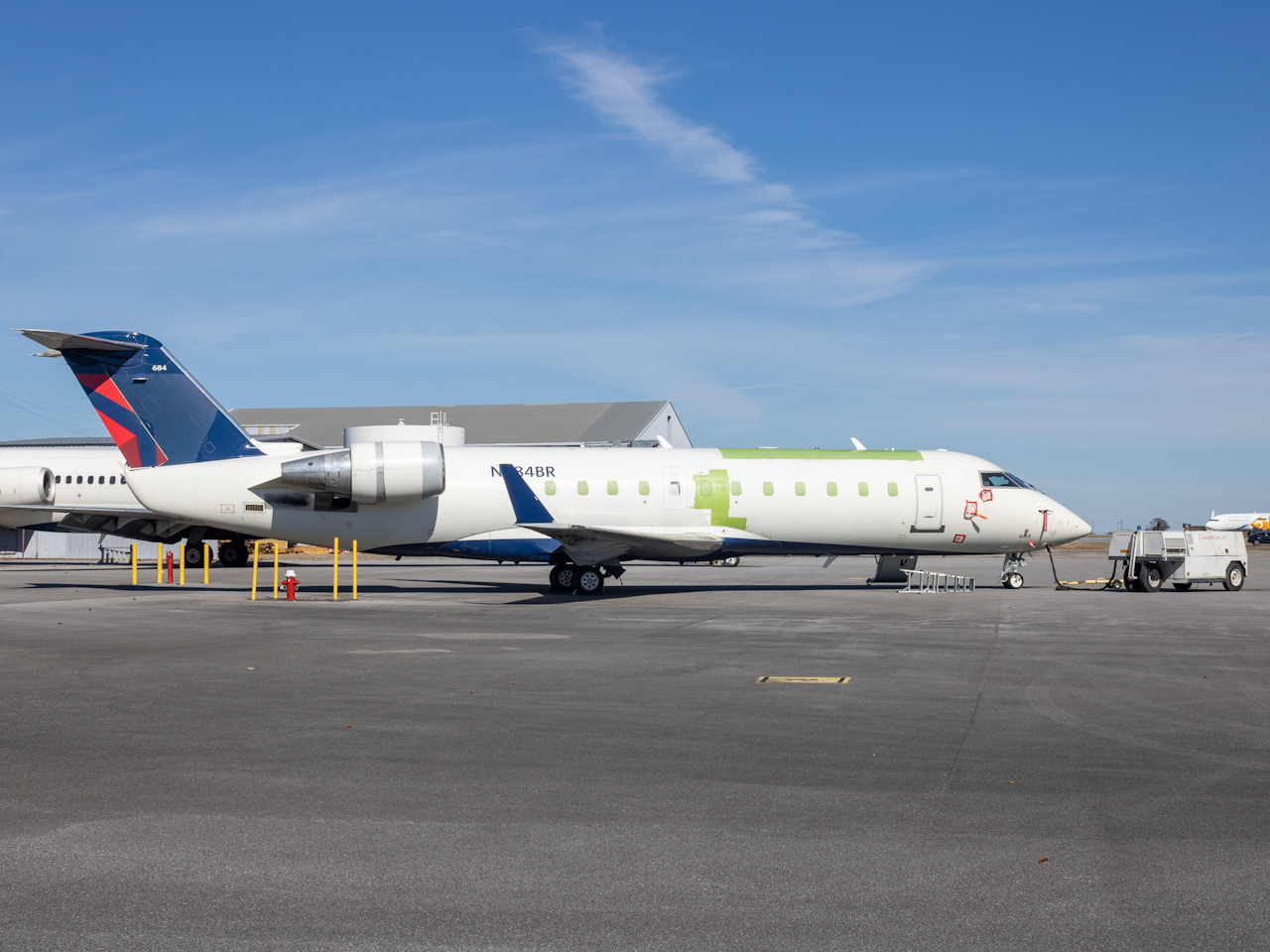 Full size: Delta Connection Mitsubishi CRJ-200 N684BR at Dothan Regional Airport