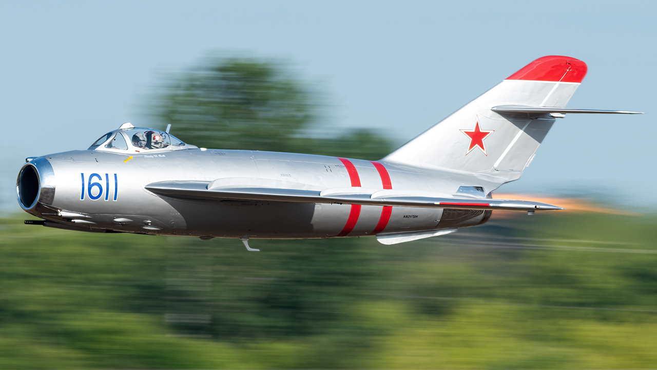 Full size: PRIVATE Mikoyan-Gurevich MiG-17 NX217SH at Wittman Regional Airport