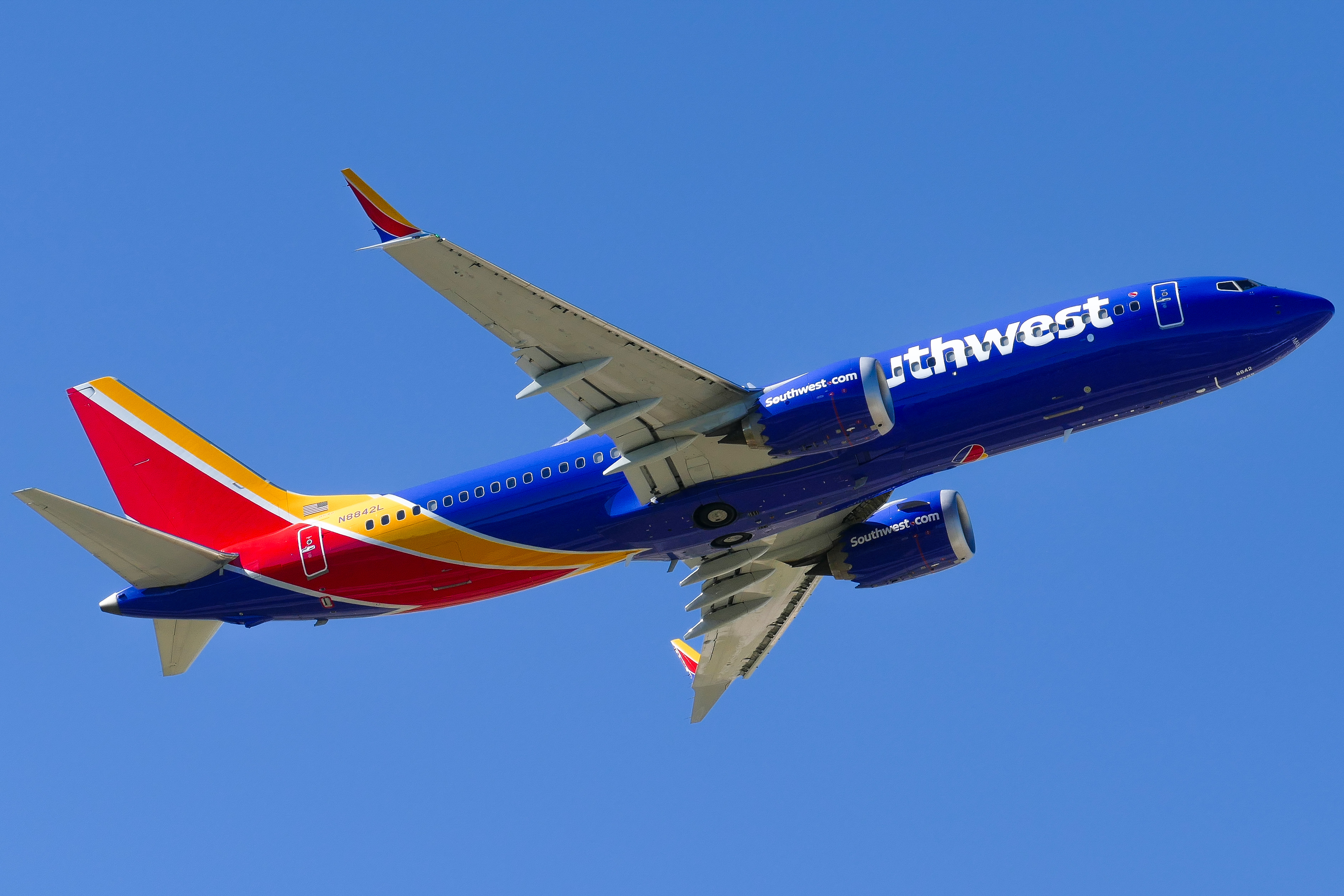 Full size: Southwest Airlines Boeing 737 MAX 8 N8842L at Austin-Bergstrom International Airport