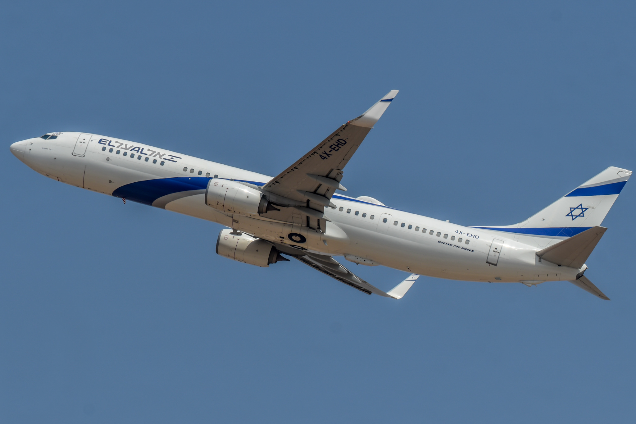 Full size: El Al Boeing 737-900 4X-EHD at Tel Aviv-Ben Gurion Airport