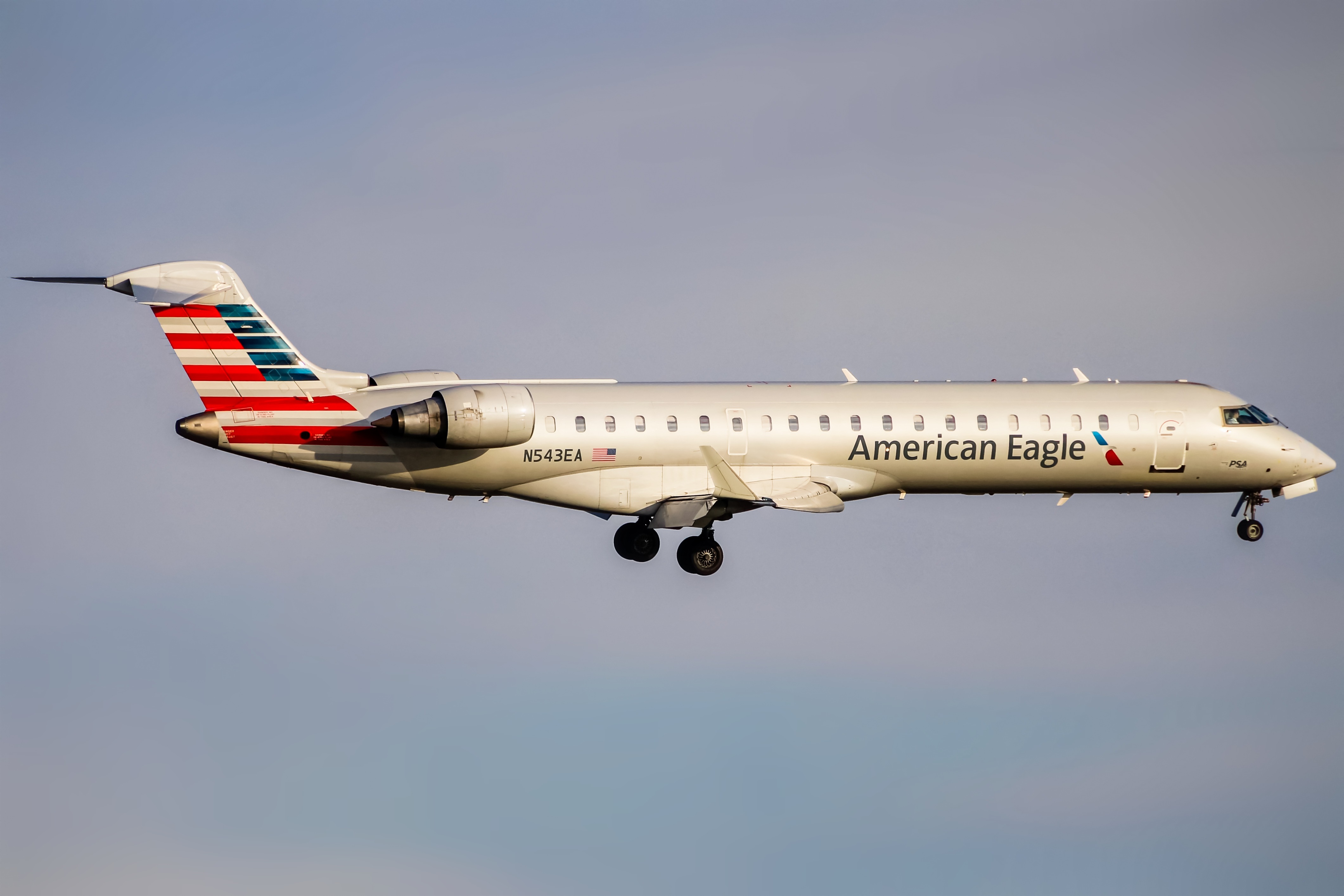 Full size: American Eagle Mitsubishi CRJ-900 N543EA at Ronald Reagan National Airport