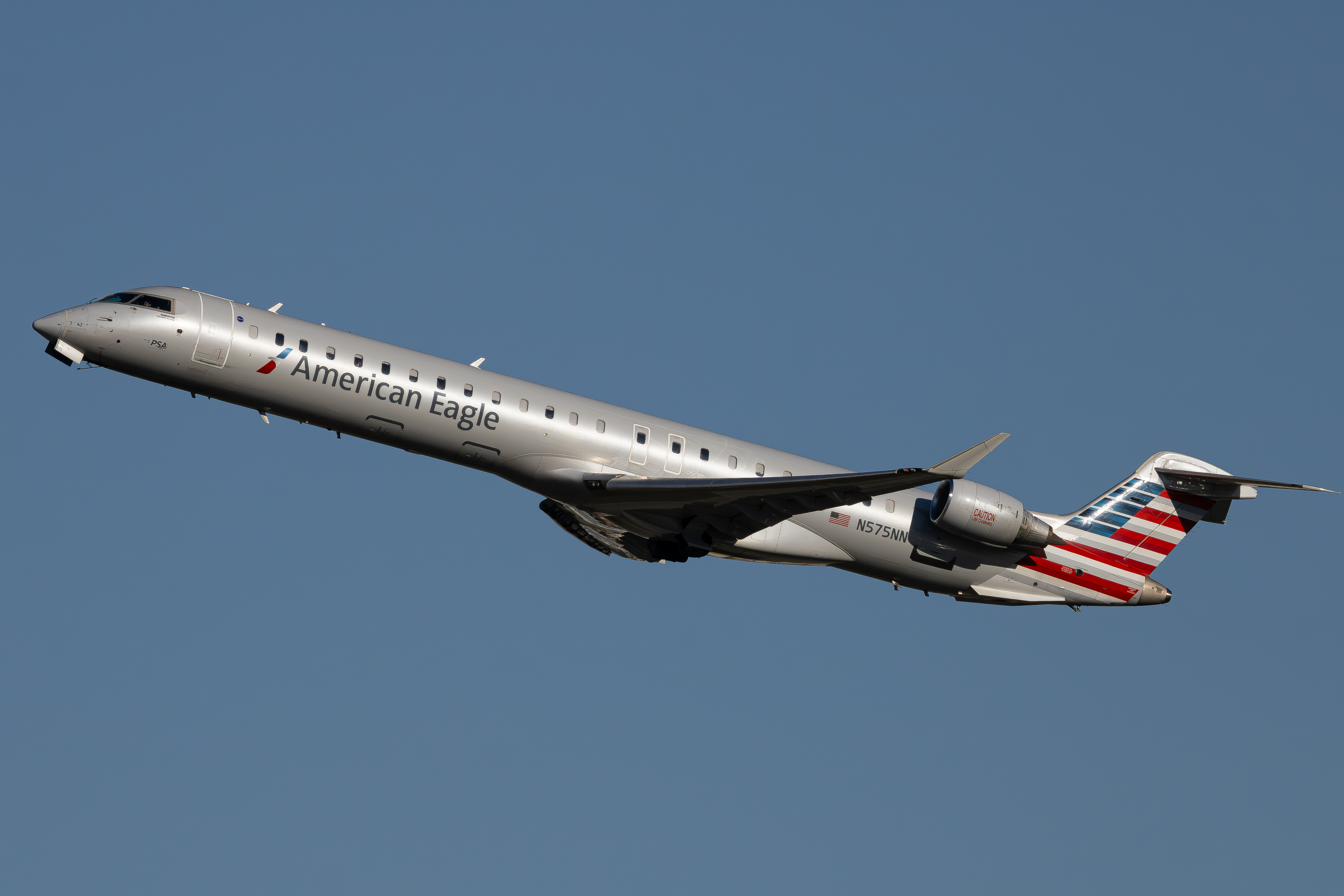 Full size: American Eagle Mitsubishi CRJ-900 N575NN at Charlotte/Douglas International Airport