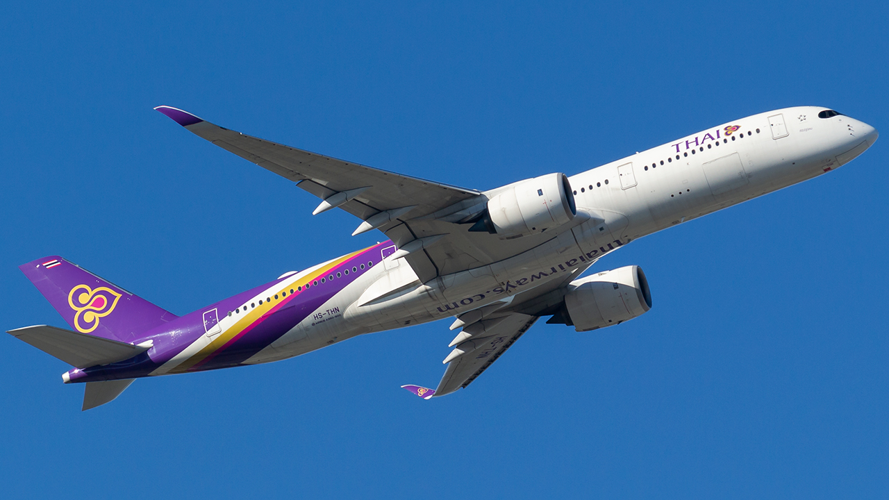 Full size: Thai Airways Airbus A350-900 HS-THN at Frankfurt International Airport