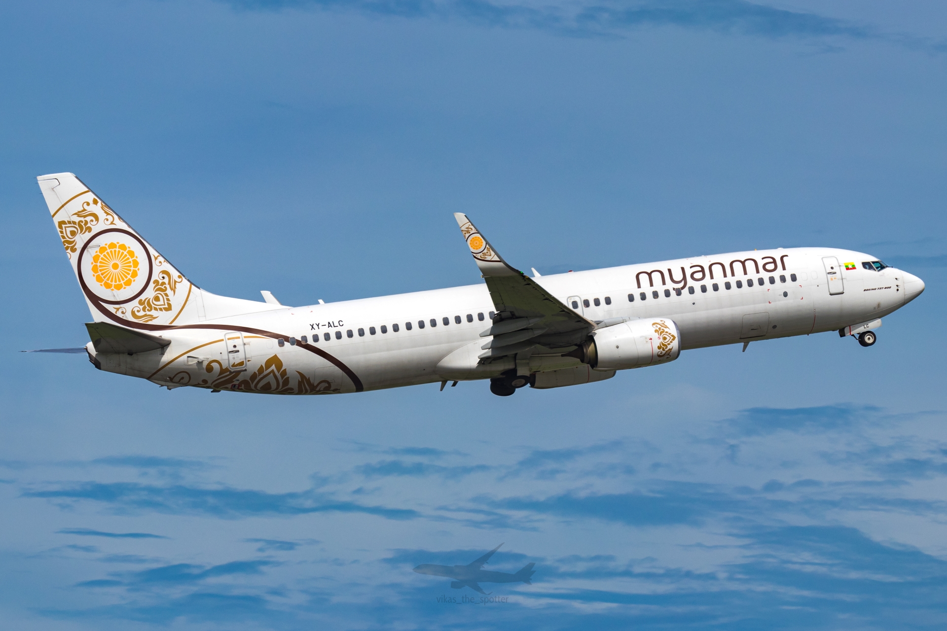 Full size: Myanmar National Airlines Boeing 737-800 XY-ALC at Singapore-Changi Airport