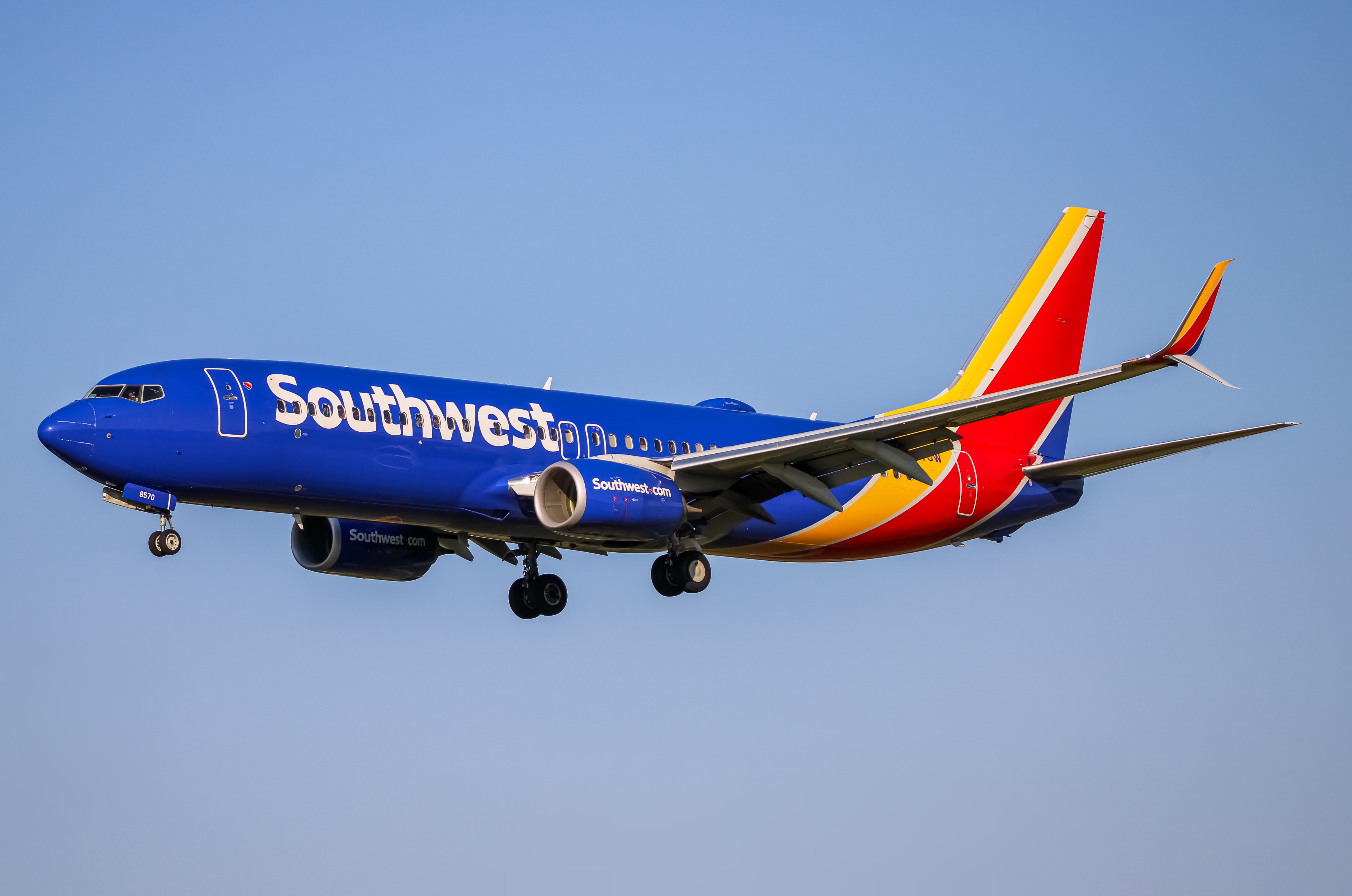 Full size: Southwest Airlines Boeing 737-800 N8570W at Baltimore/Washington International Thurgood Marshall Airport
