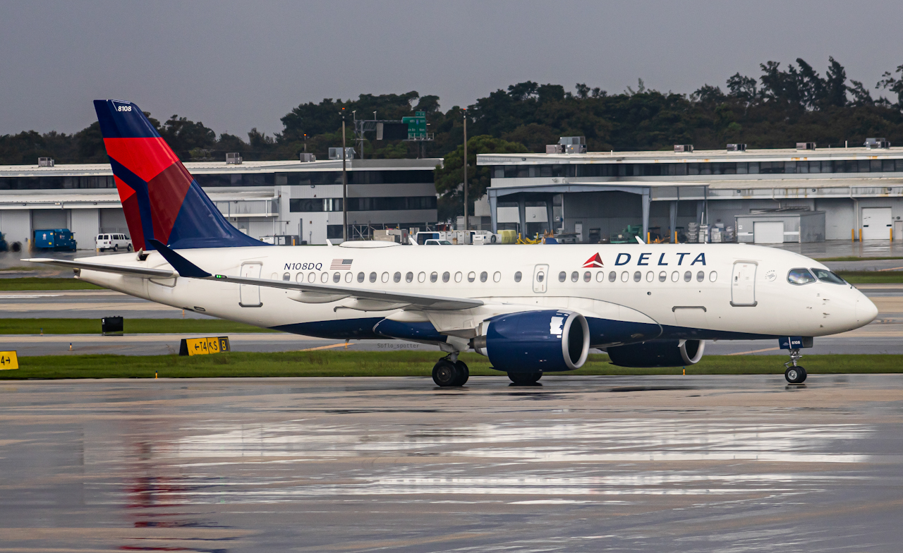Full size: Delta Airlines Airbus A220-100 N108DQ at Fort Lauderdale/Hollywood International Airport