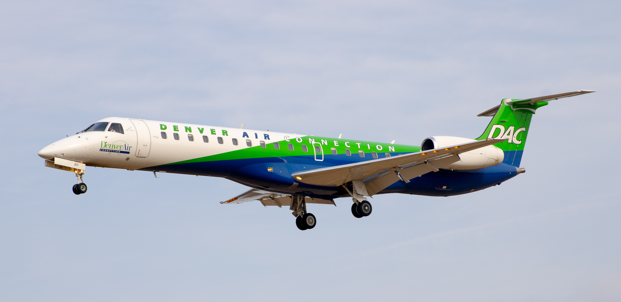 Full size: Denver Air Connection Embraer ERJ145 N971DC at Baltimore/Washington International Thurgood Marshall Airport