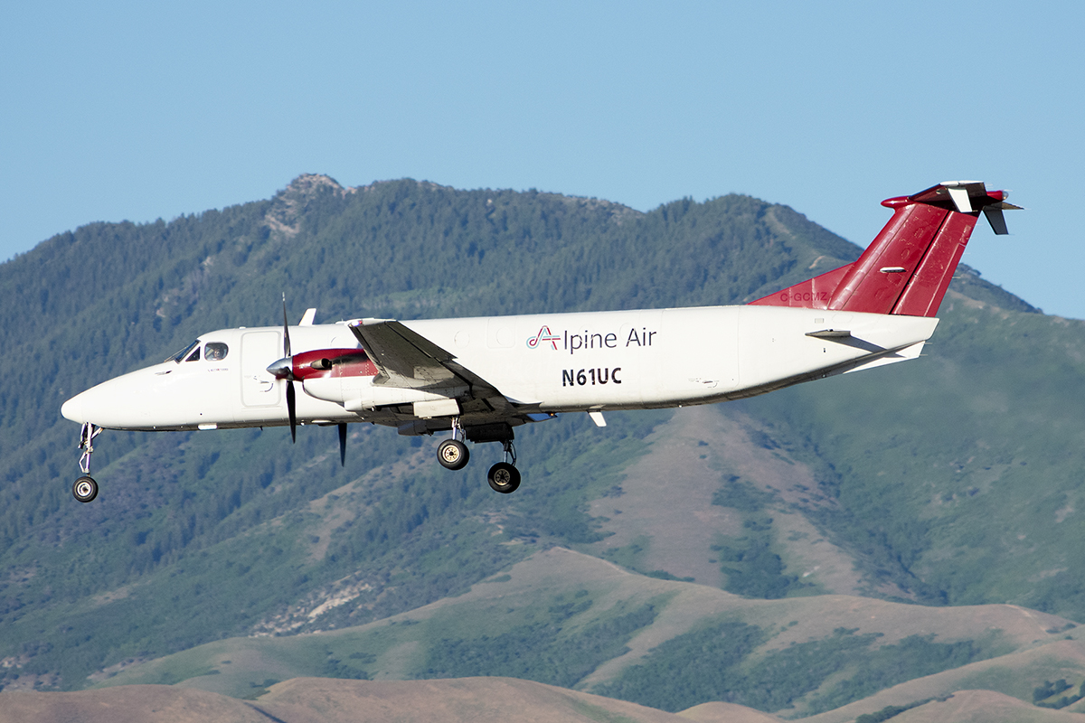Full size: Alpine Air Beechcraft 1900 N61UC at Salt Lake City International Airport