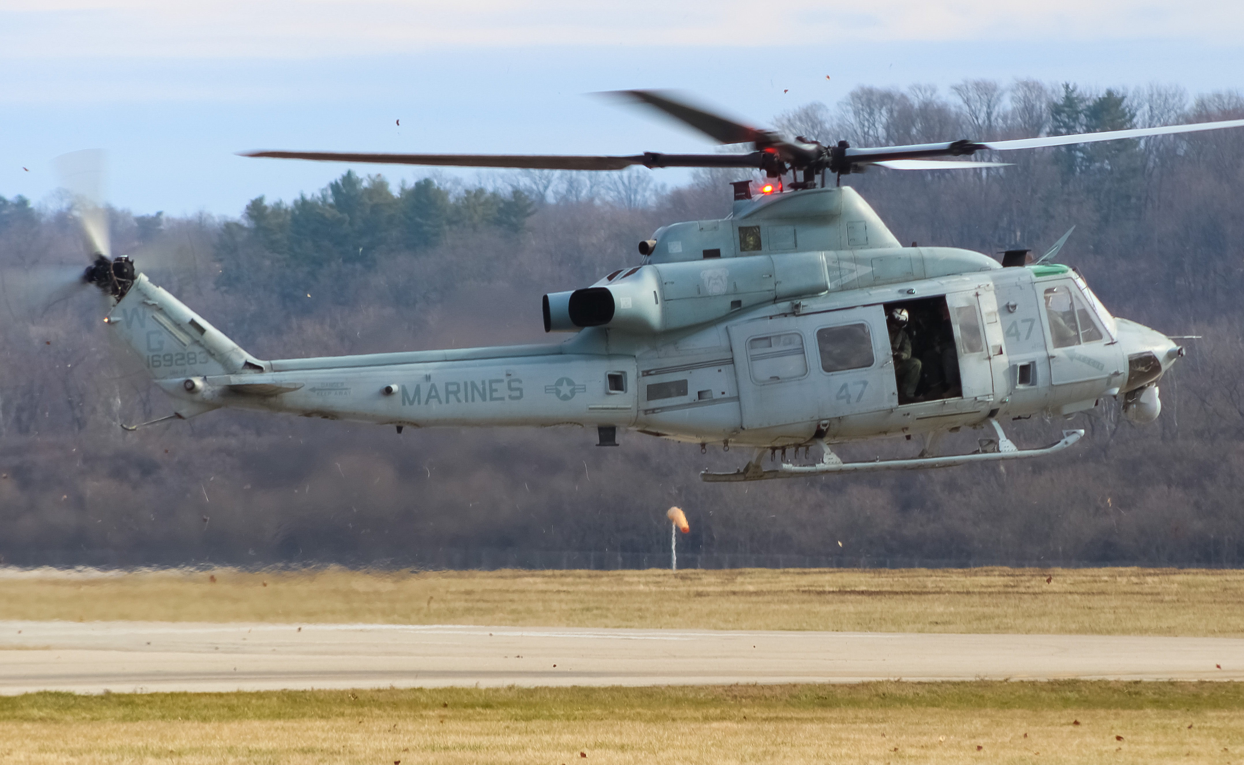 Full size: USMC - United States Marine Corp Bell UH-1Y Venom 169283 at Cincinnati Municipal Airport/Lunken Field