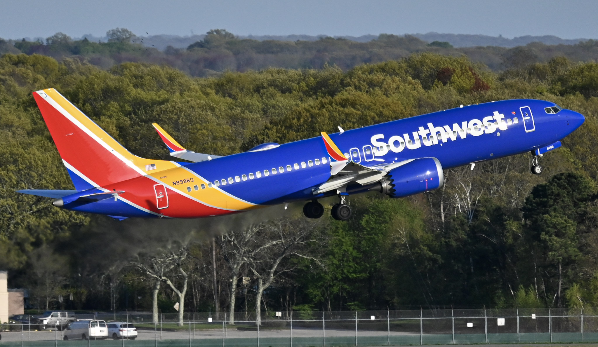 Full size: Southwest Airlines Boeing 737 MAX 8 N8986Q at Theodore Francis Green State Airport