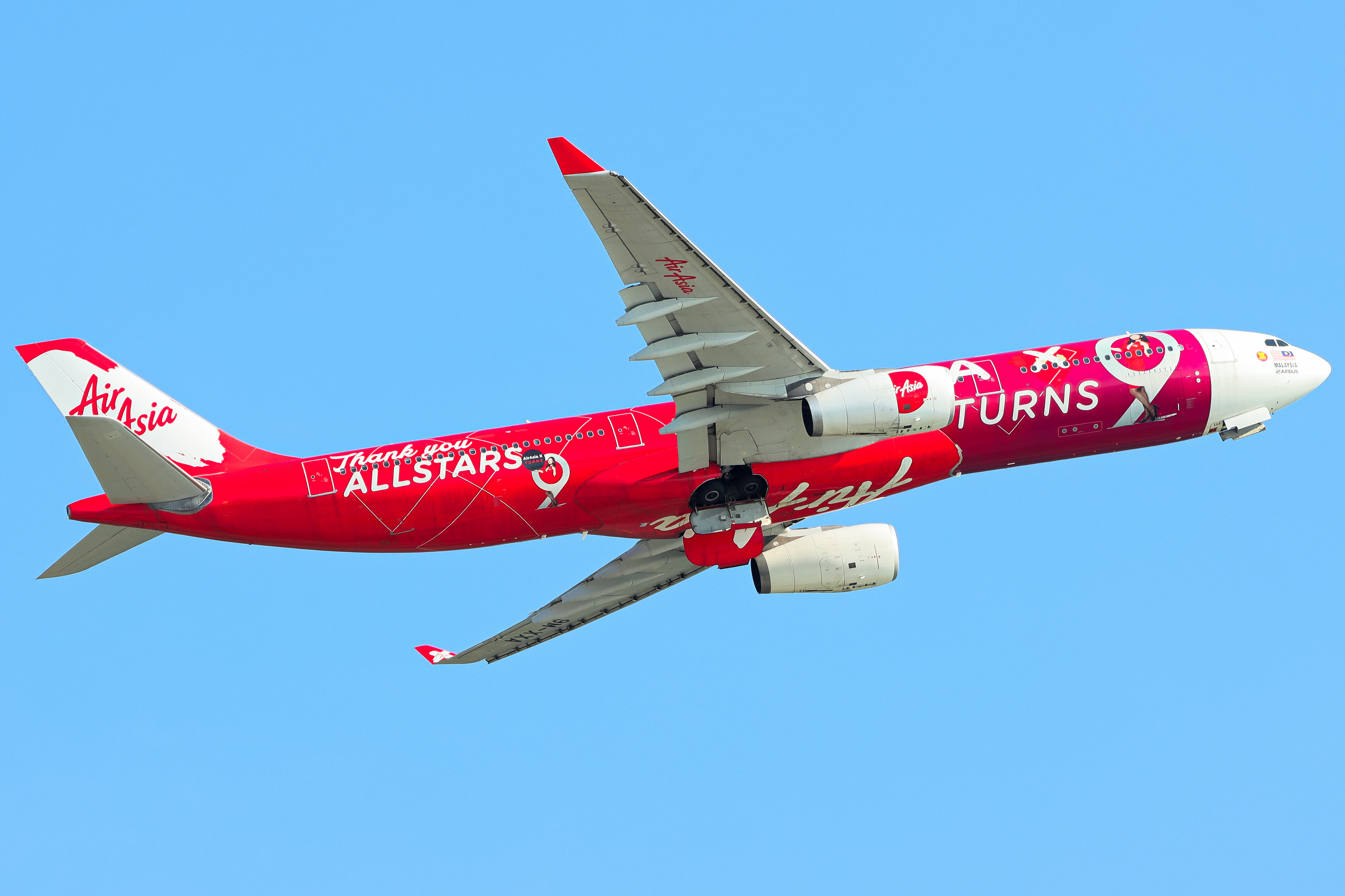 Full size: Air Asia X Airbus A330-300 9M-XXA at Hong Kong International Airport