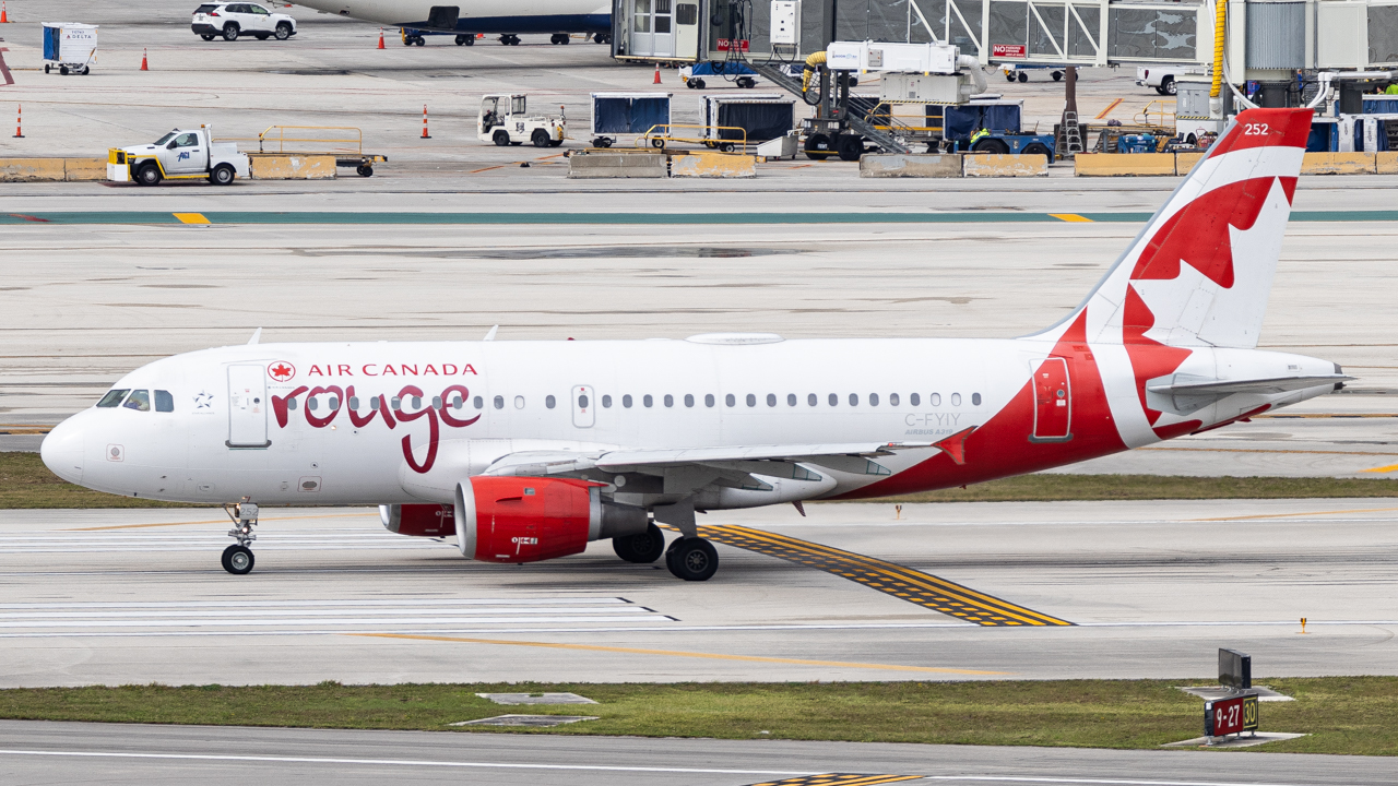Full size: Air Canada Rouge Airbus A319 C-FYIY at Miami International Airport