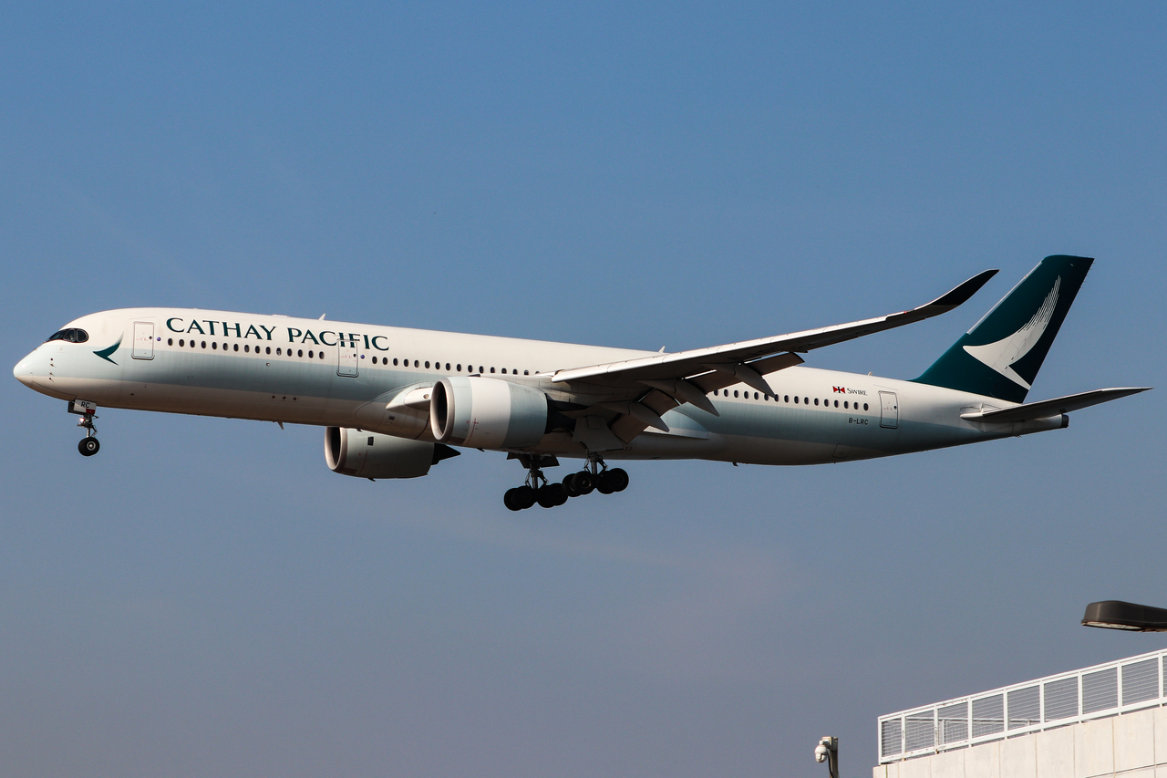 Full size: Cathay Pacific Airbus A350-900 B-LRC at Hong Kong International Airport