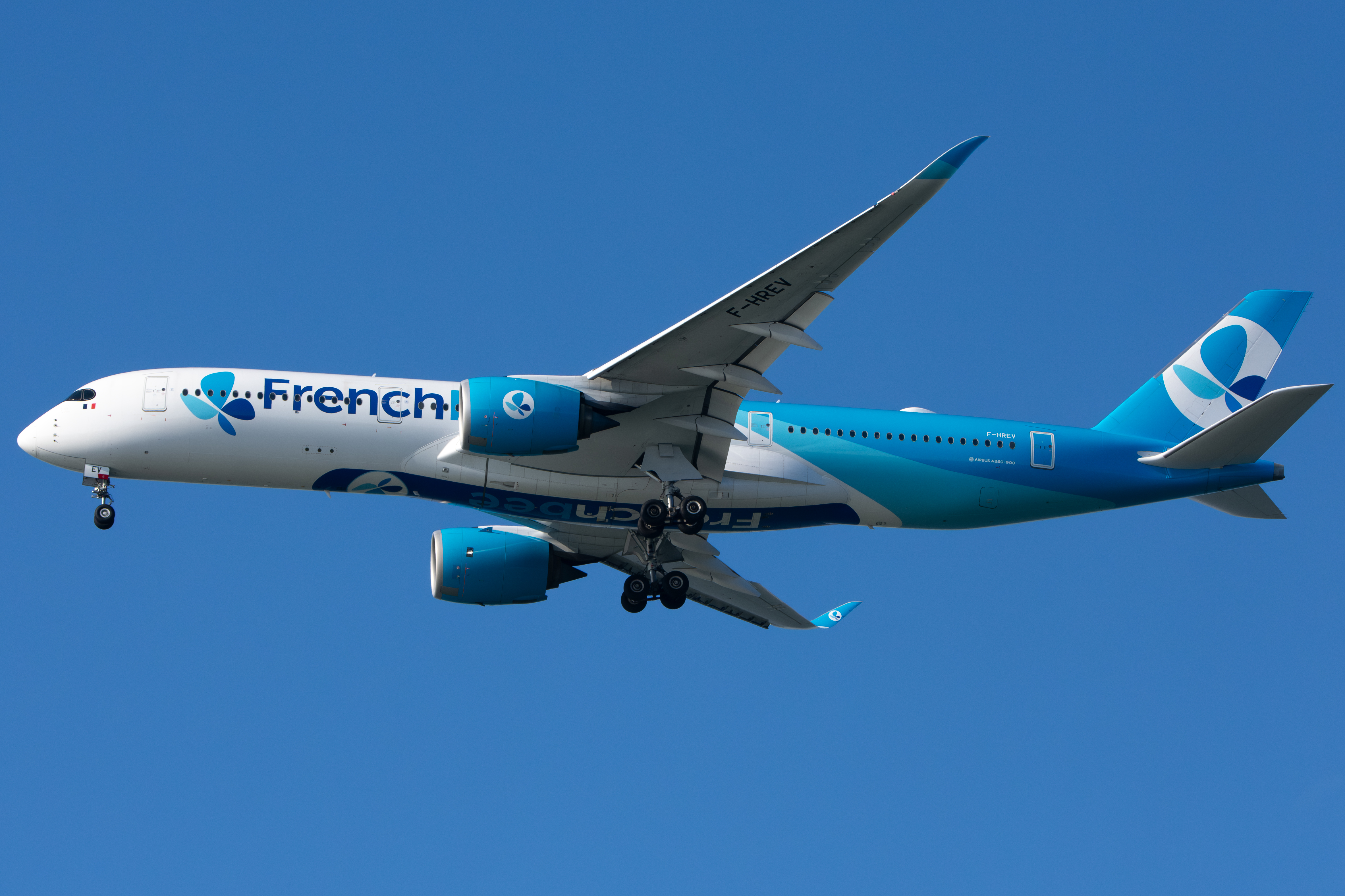 Full size: FrenchBee Airbus A350-900 F-HREV at San Francisco International Airport