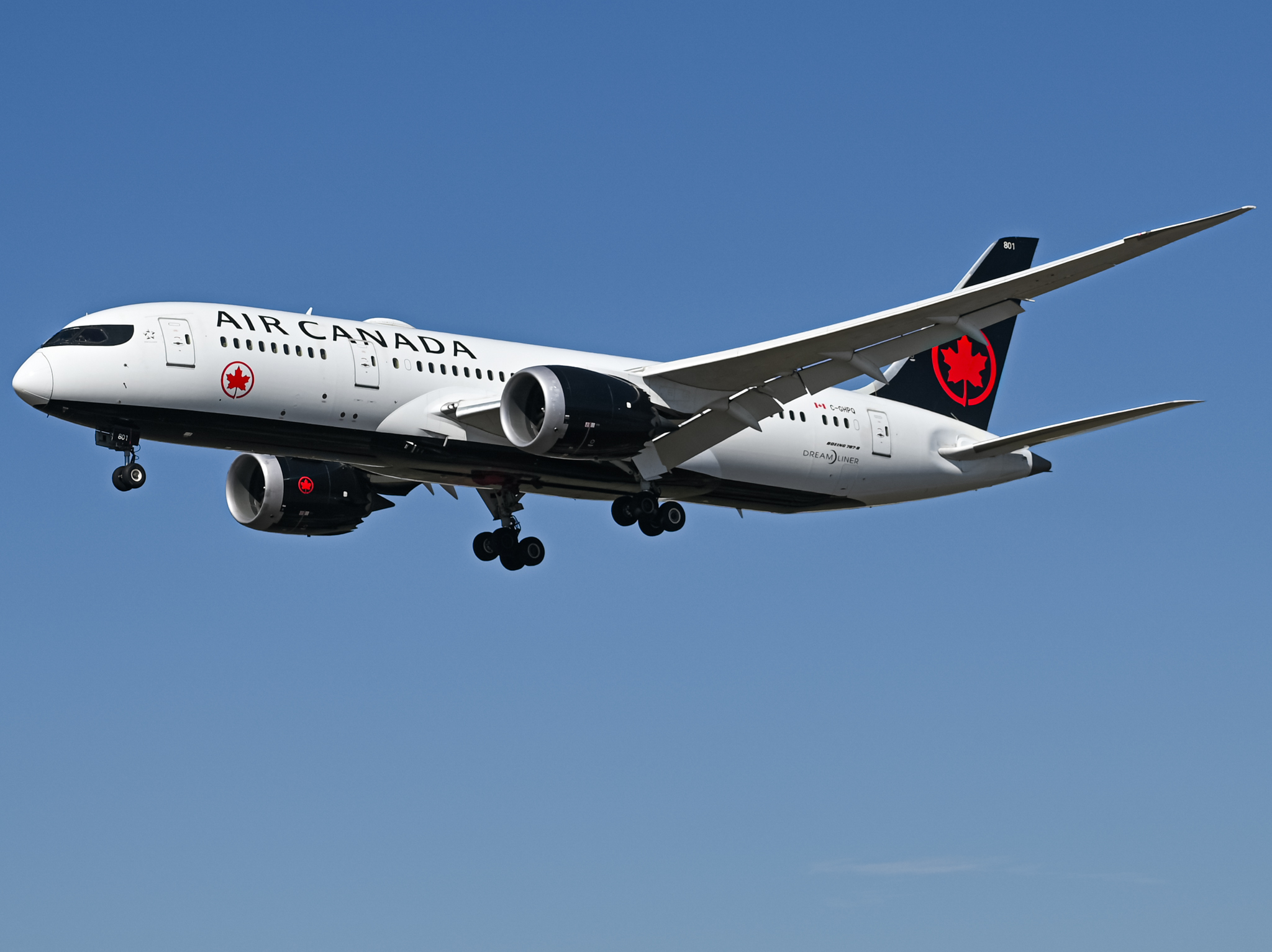 Full size: Air Canada Boeing 787-8 C-GHPQ at Los Angeles International Airport