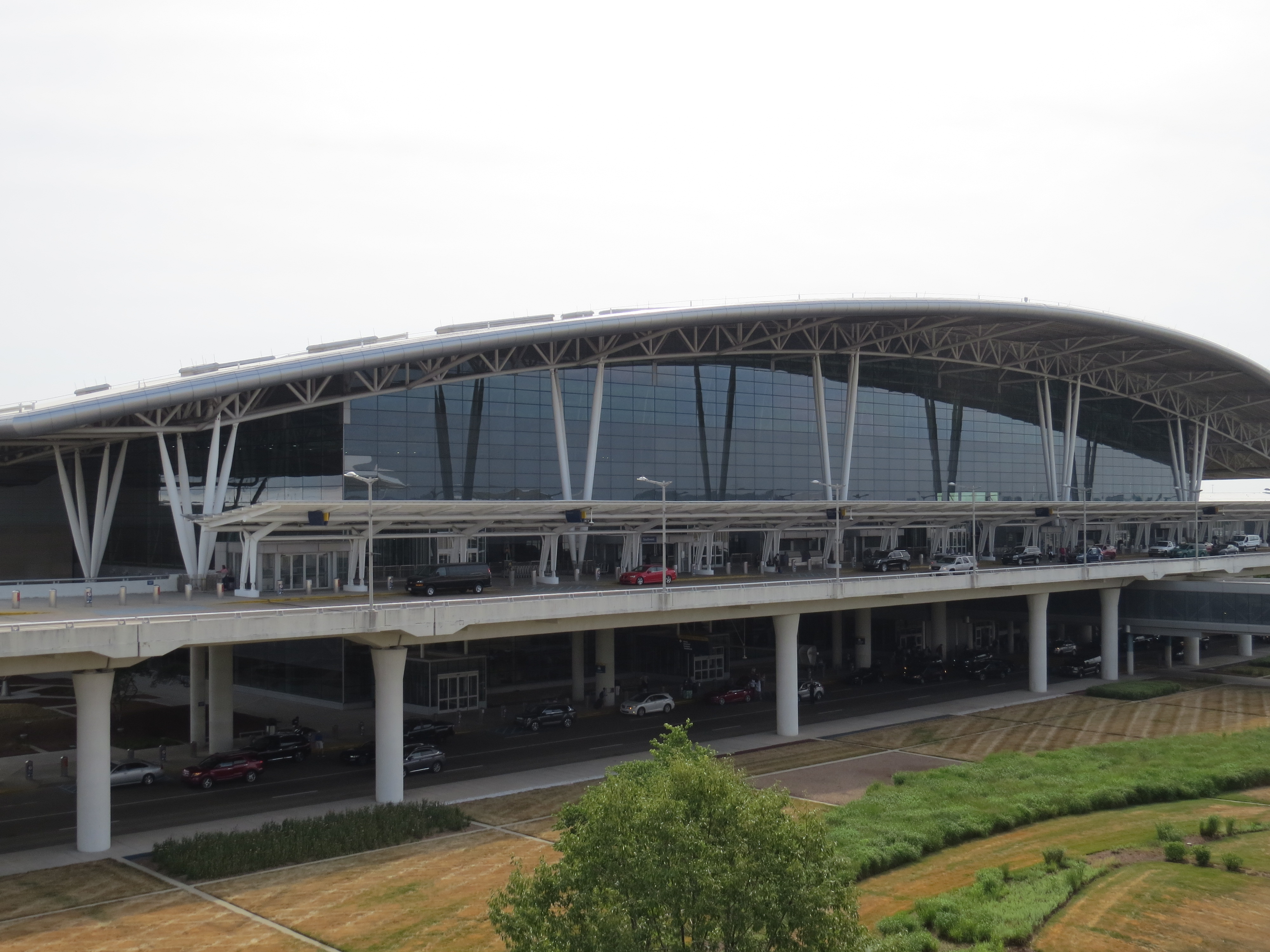 Full size: Airport Photo KIND at Indianapolis International Airport