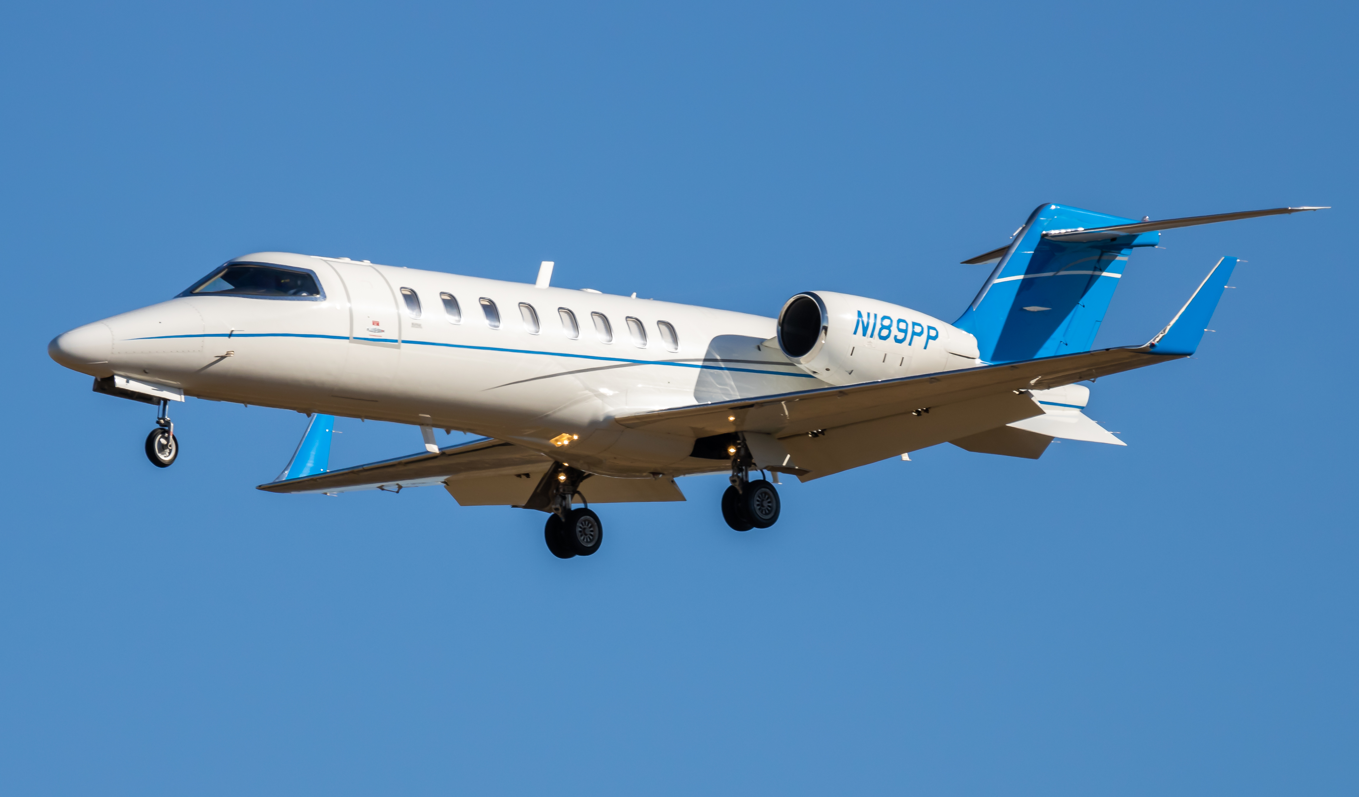 Full size: PRIVATE Learjet 45 N189PP at Baltimore/Washington International Thurgood Marshall Airport