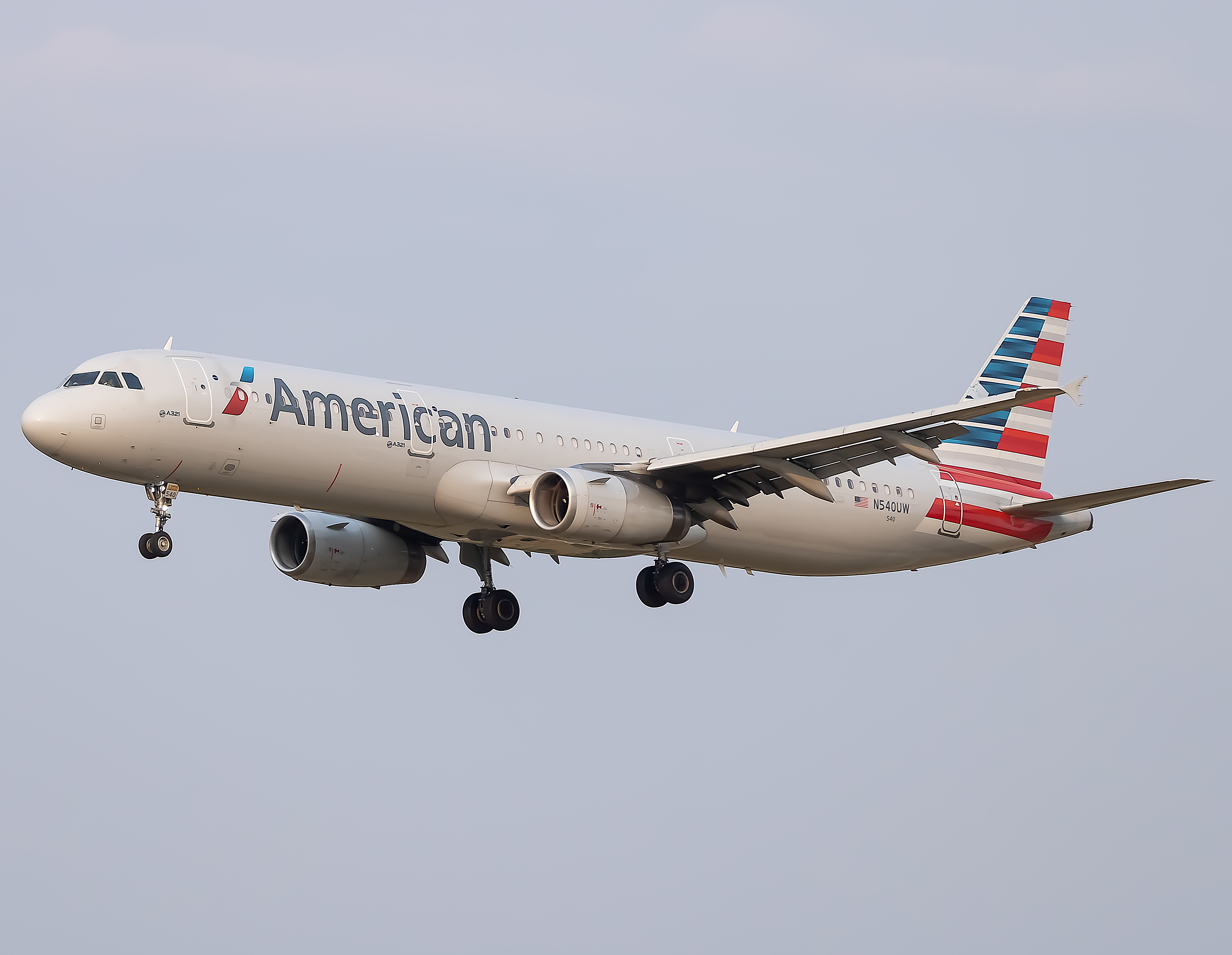 Full size: American Airlines Airbus A321-200 N540UW at Baltimore/Washington International Thurgood Marshall Airport