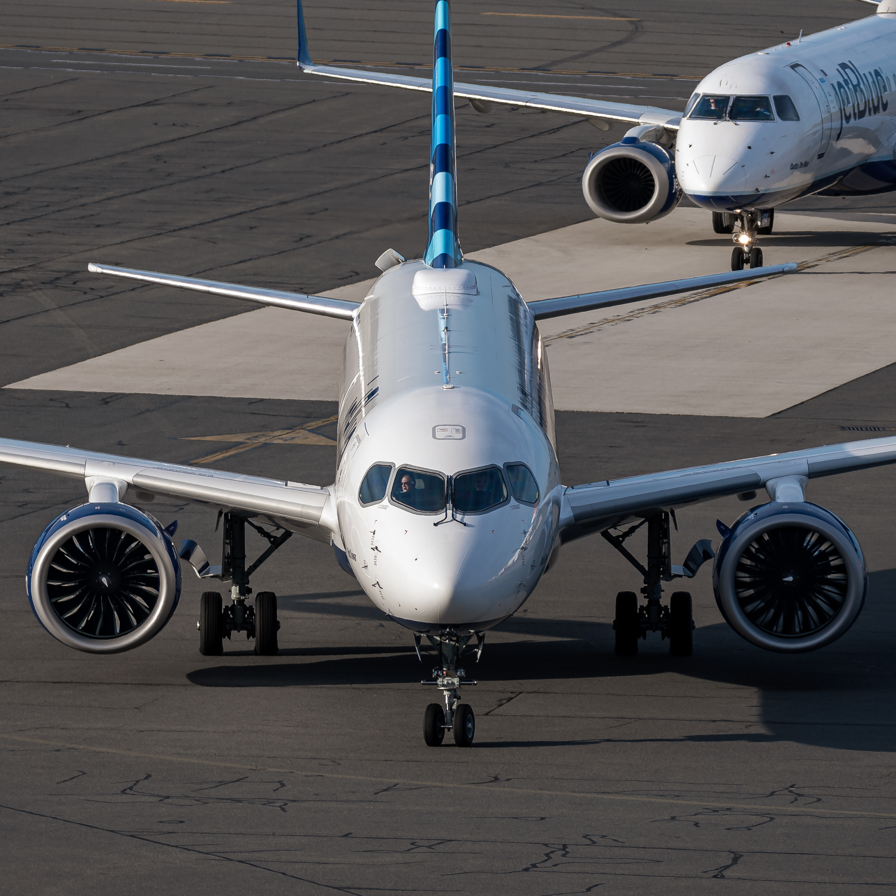 Full size: JetBlue Airways Airbus A220-300 N3008J at General Edward Lawrence Logan International Airport