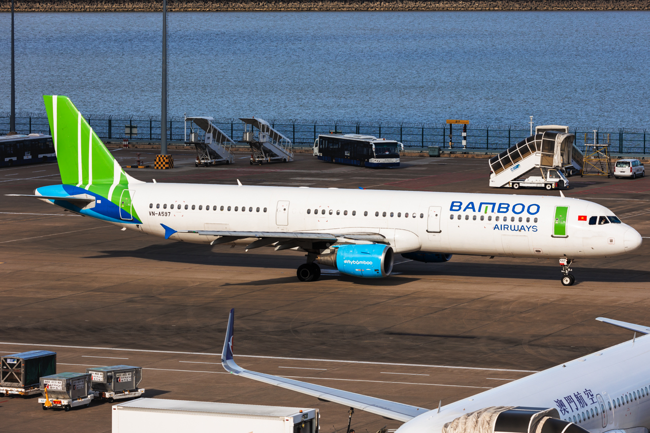 Full size: Bamboo Airways Airbus A321-200 VN-A597 at Macau International Airport
