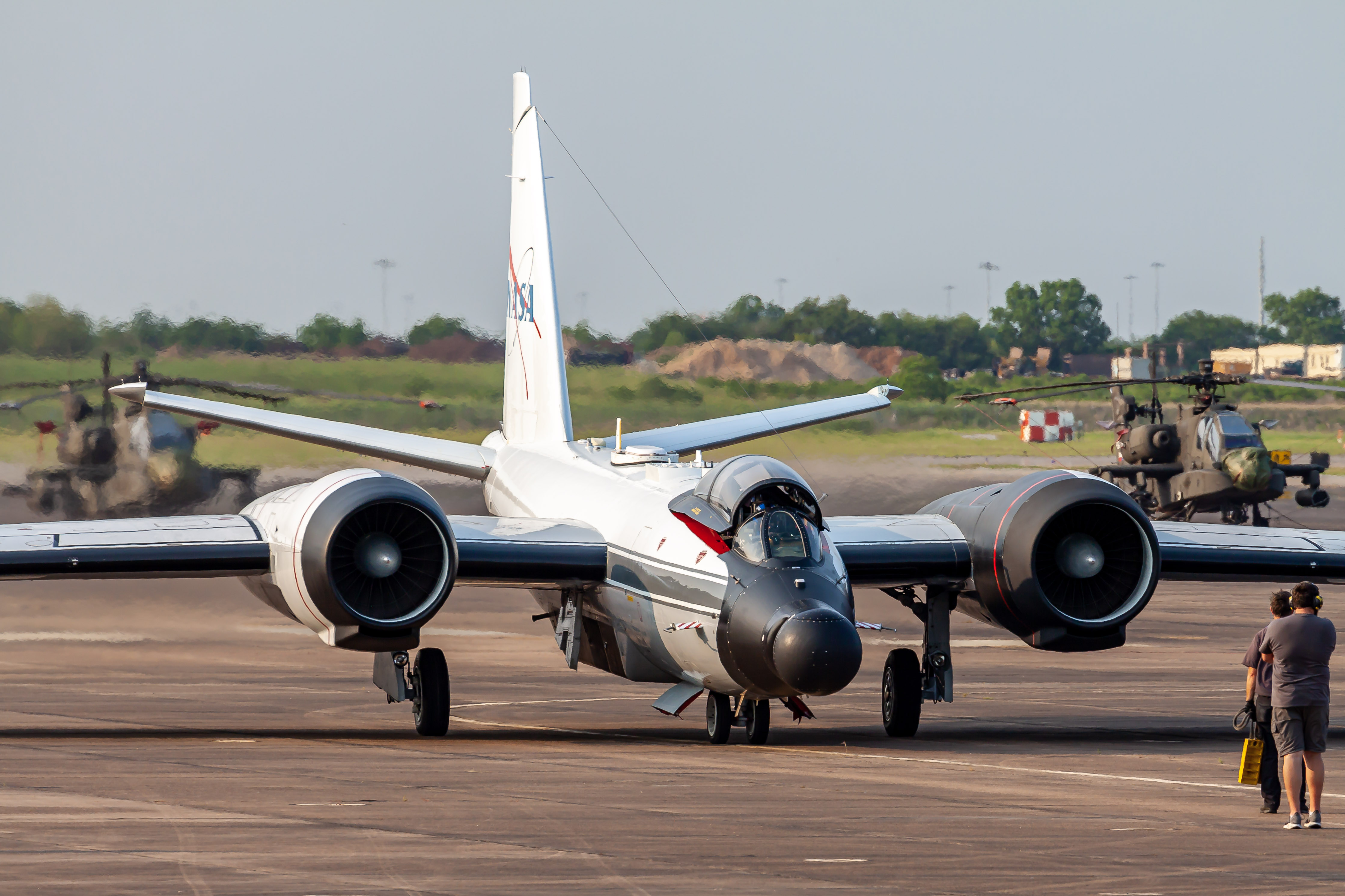 Full size: NASA Martin WB-57 Canberra N926NA at Ellington Airport