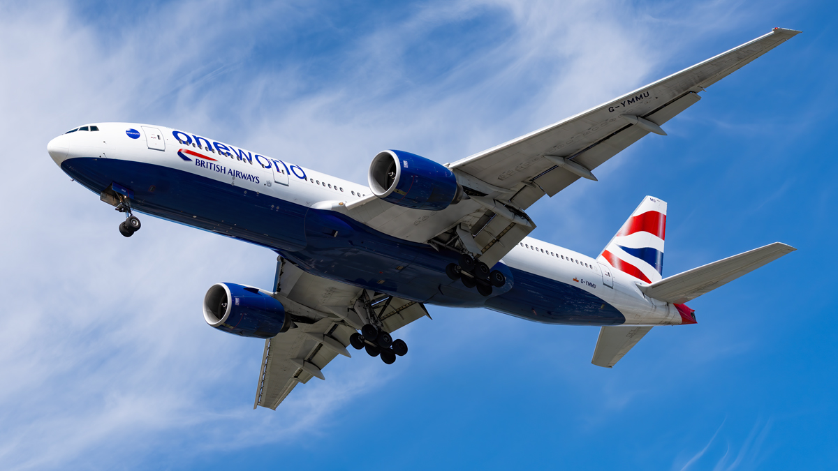 Full size: British Airways Boeing 777-200ER G-YMMU at Vancouver International Airport