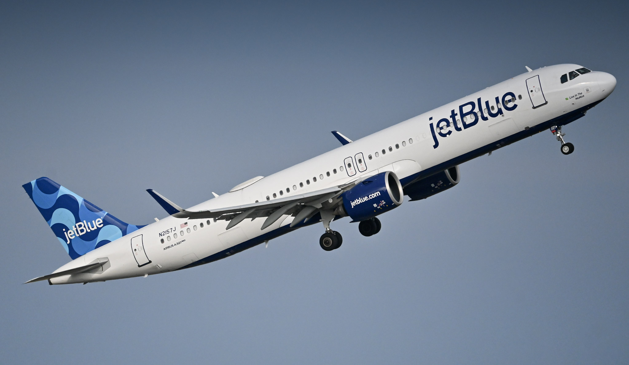 Full size: JetBlue Airways Airbus A321NEO N2157J at General Edward Lawrence Logan International Airport