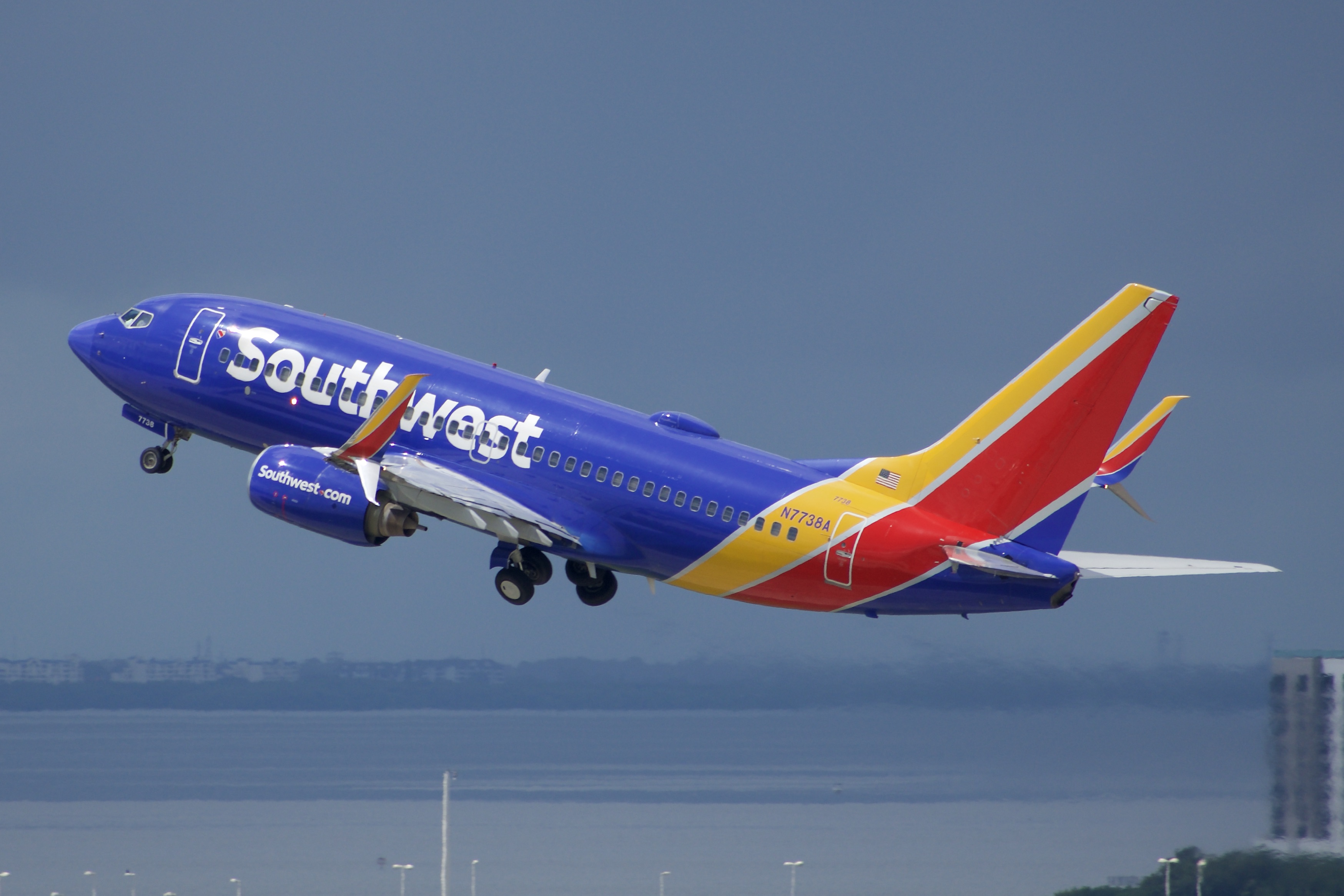 Full size: Southwest Airlines Boeing 737-700 N7738A at Tampa International Airport