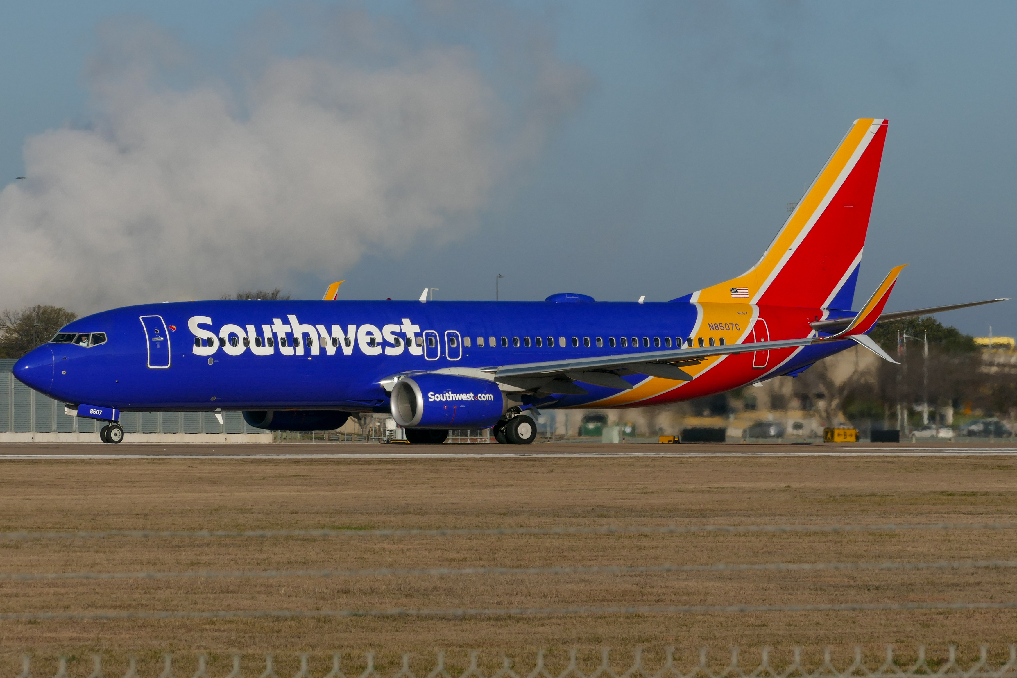 Full size: Southwest Airlines Boeing 737-800 N8507C at Austin-Bergstrom International Airport