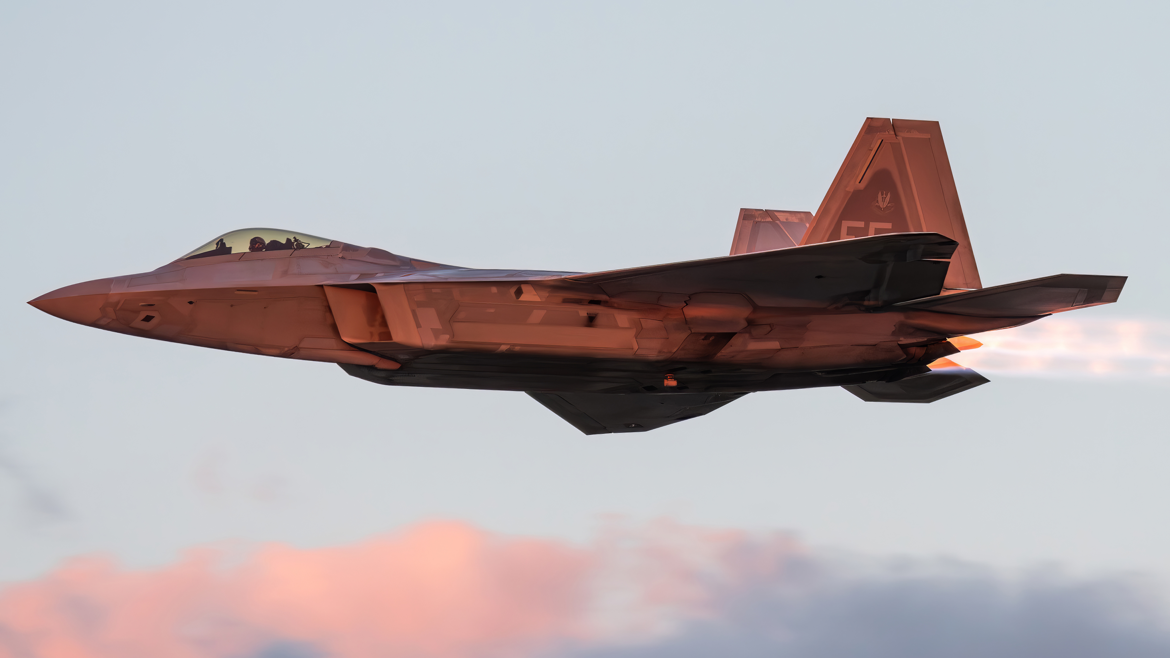 Full size: USAF - United States Air Force Lockheed Martin F-22A Raptor 08-4169 at Wittman Regional Airport