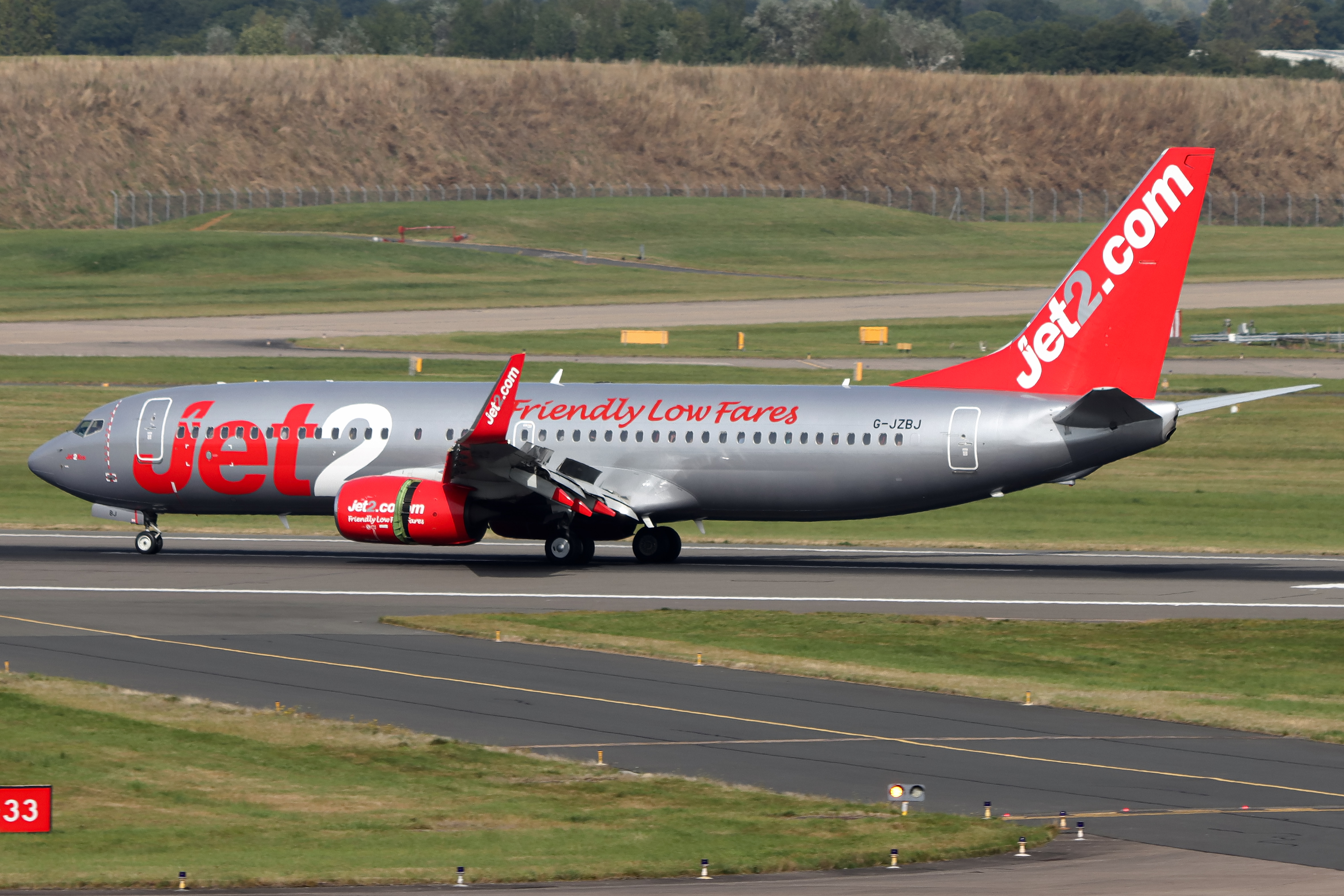 Full size: Jet2 Boeing 737-800 G-JZBJ at Birmingham Airport
