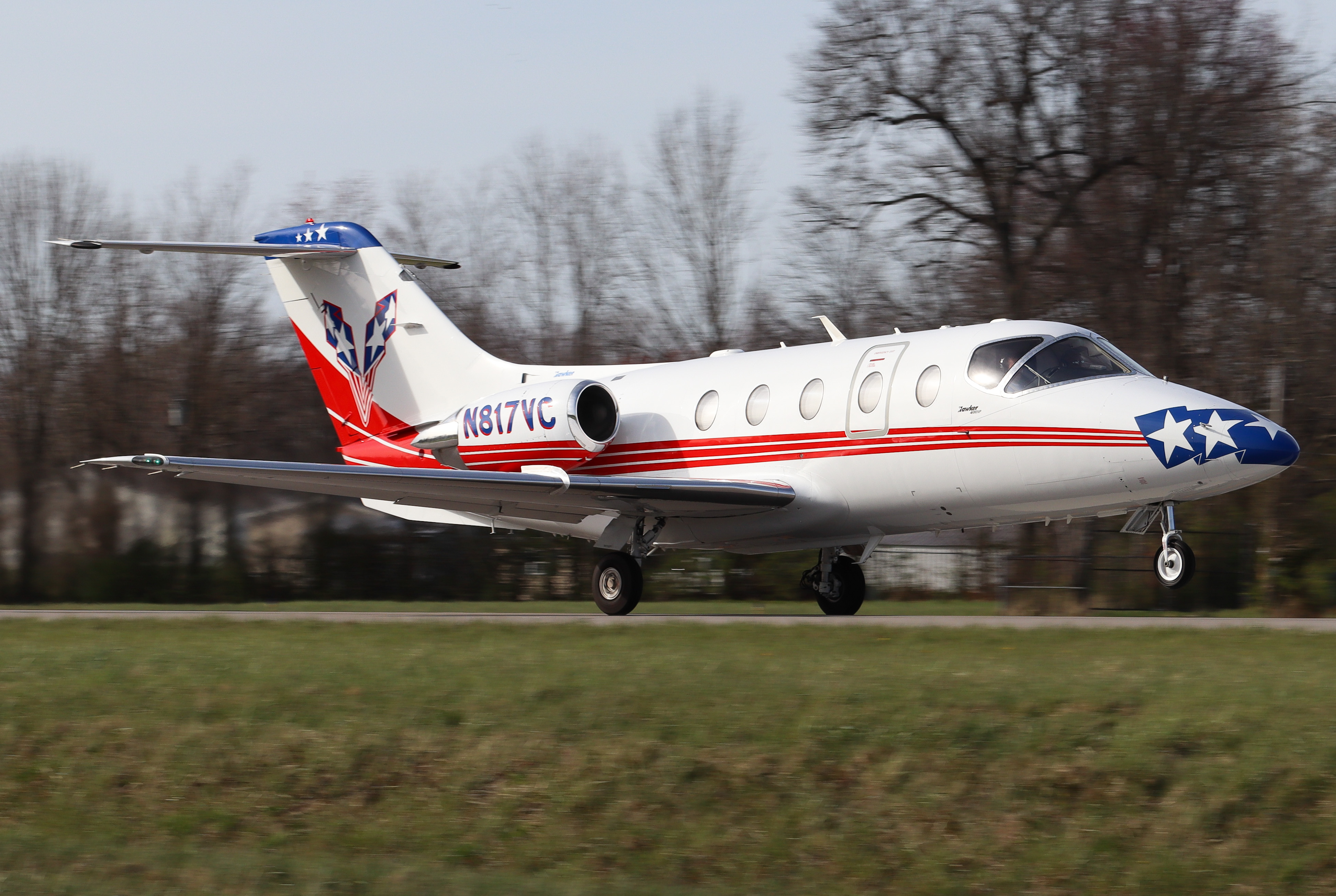 Full size: PRIVATE Beechcraft Hawker 400 N817VC at Stuart Powell Field Airport