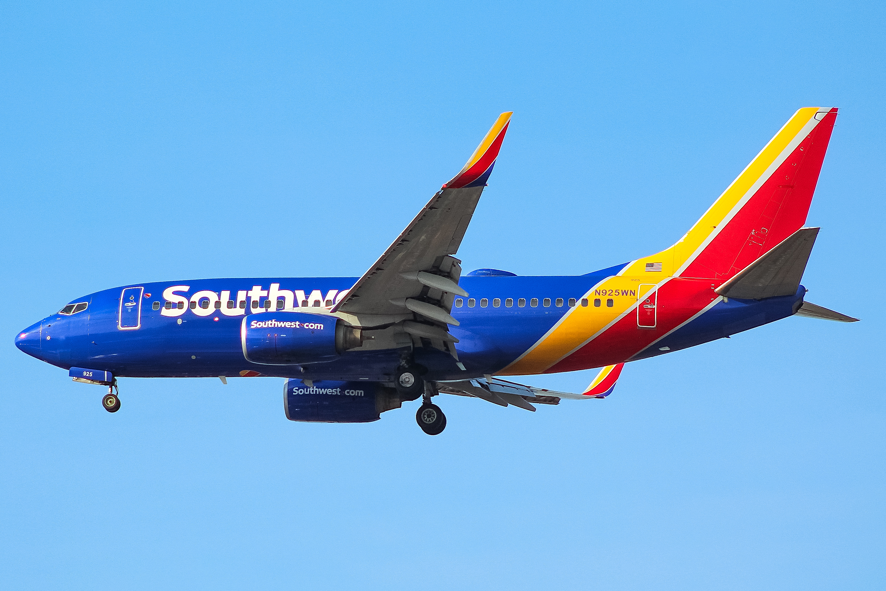 Full size: Southwest Airlines Boeing 737-700 N925WN at Chicago O'Hare International Airport