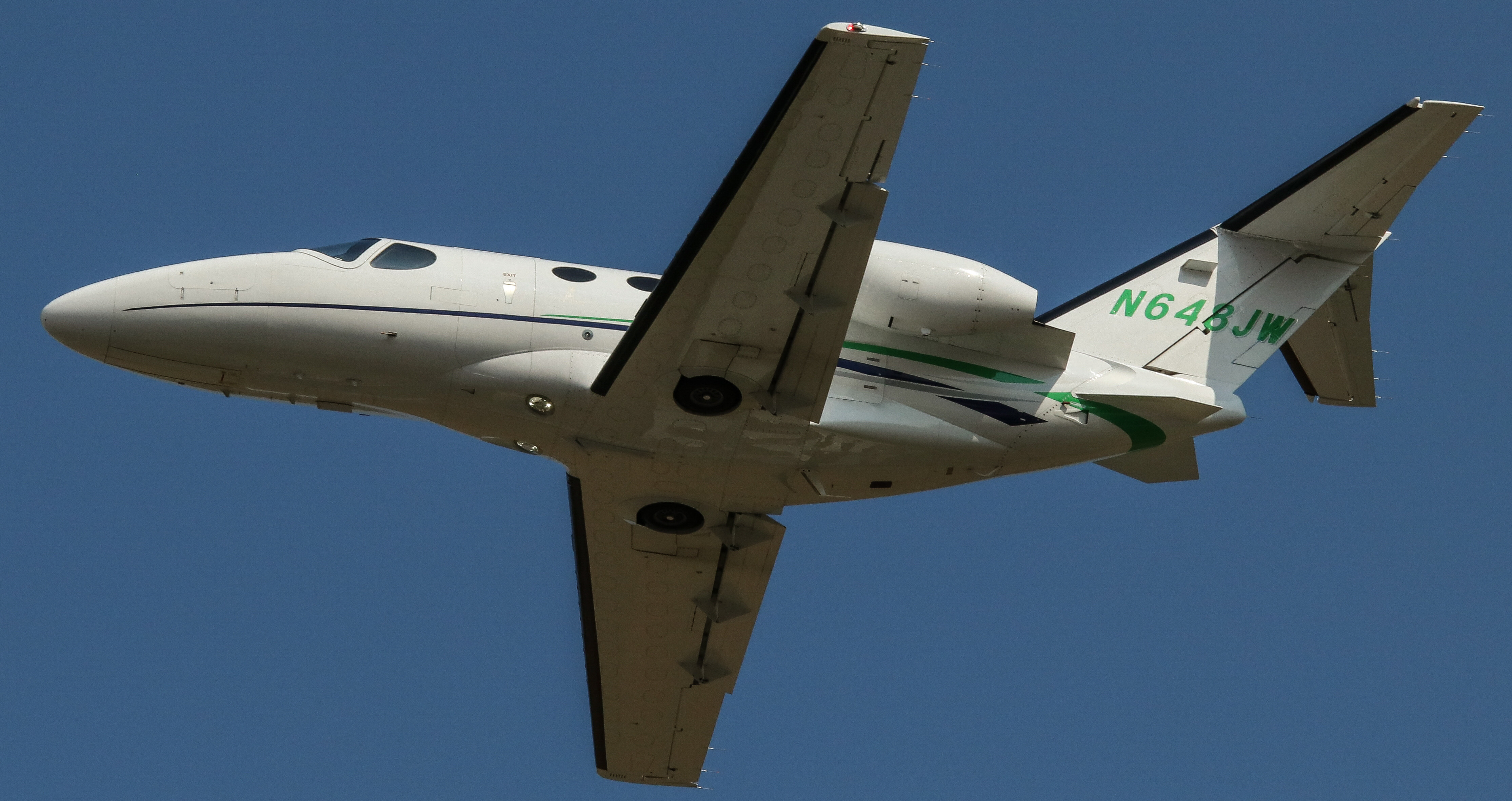 Full size: PRIVATE Cessna Citation Mustang  N648JW at York Airport