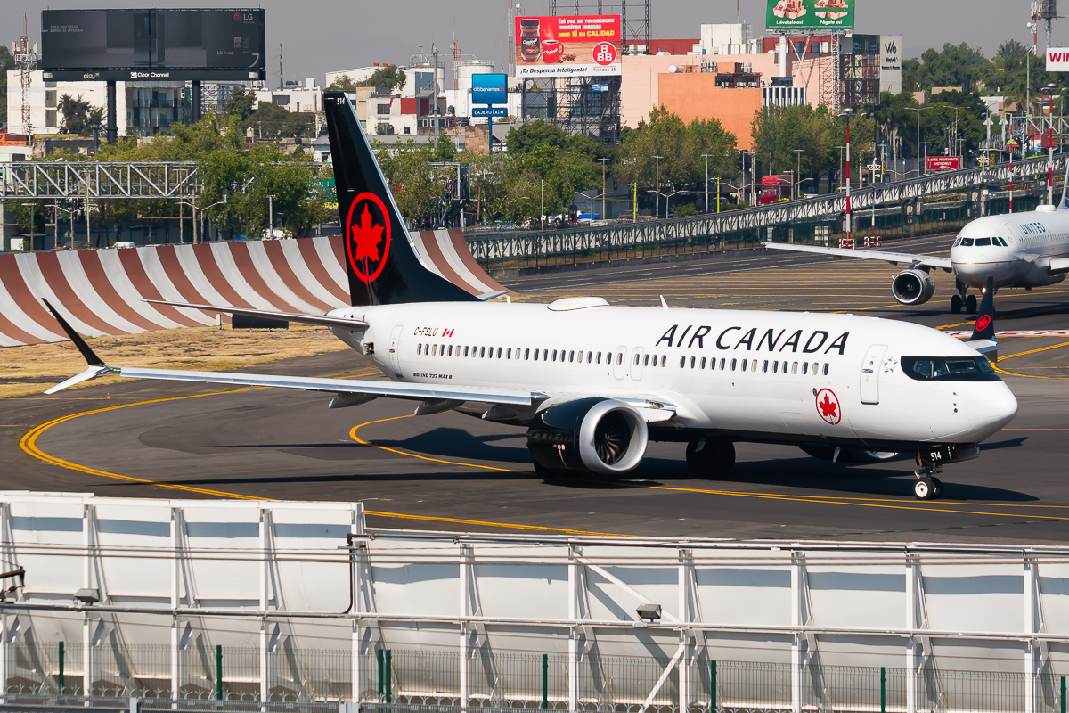 Full size: Air Canada Boeing 737 MAX 8 C-FSLU at Mexico City International Airport