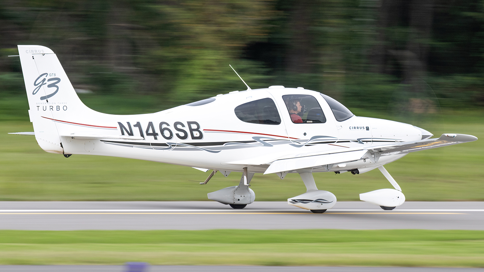 Full size: PRIVATE Cirrus SR-22 N146SB at College Park Airport