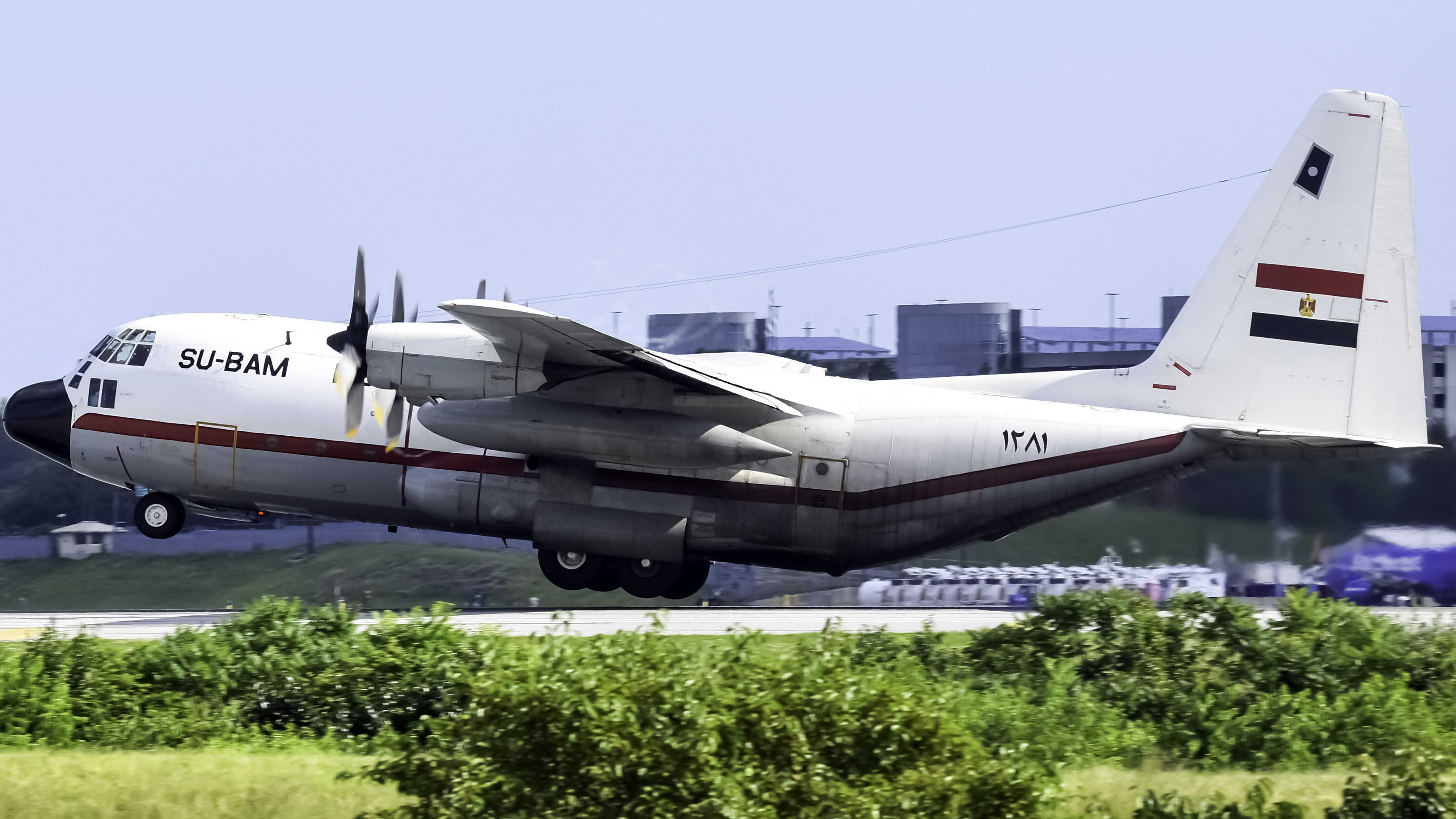 Full size: Egypt Air Force Lockheed C-130 Hercules SU-BAM at Baltimore/Washington International Thurgood Marshall Airport