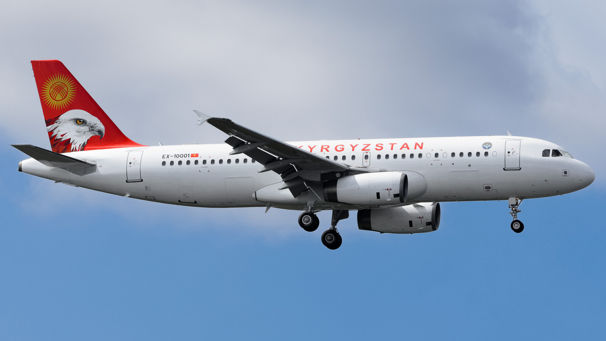 Full size: Kyrgyzstan - Government  Airbus A320-232 EX-10001 at John F. Kennedy International Airport