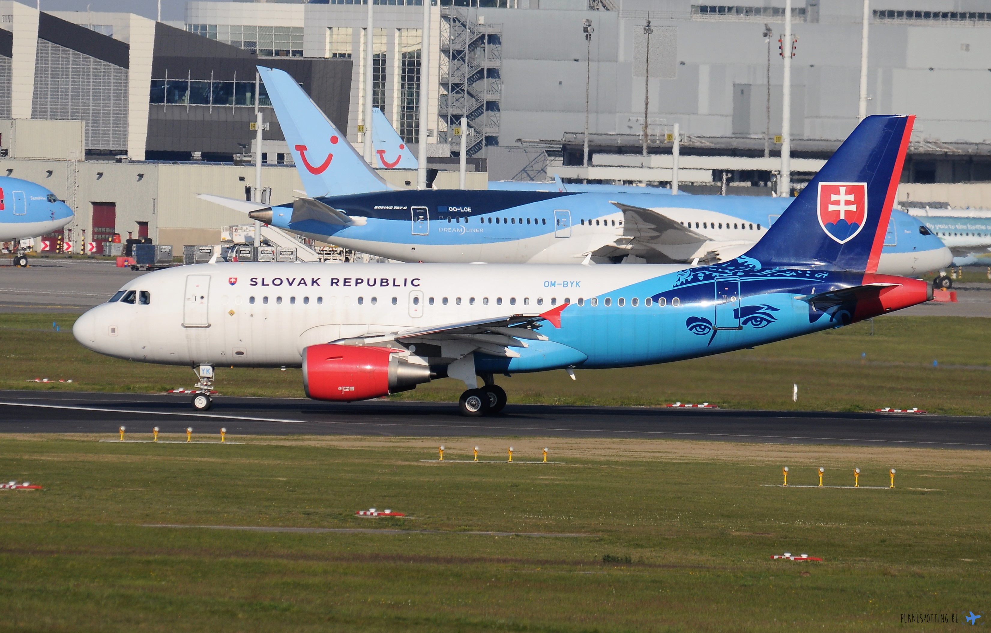 Full size: Slovak Republic Airbus A319 OM-BYK at Brussels Airport