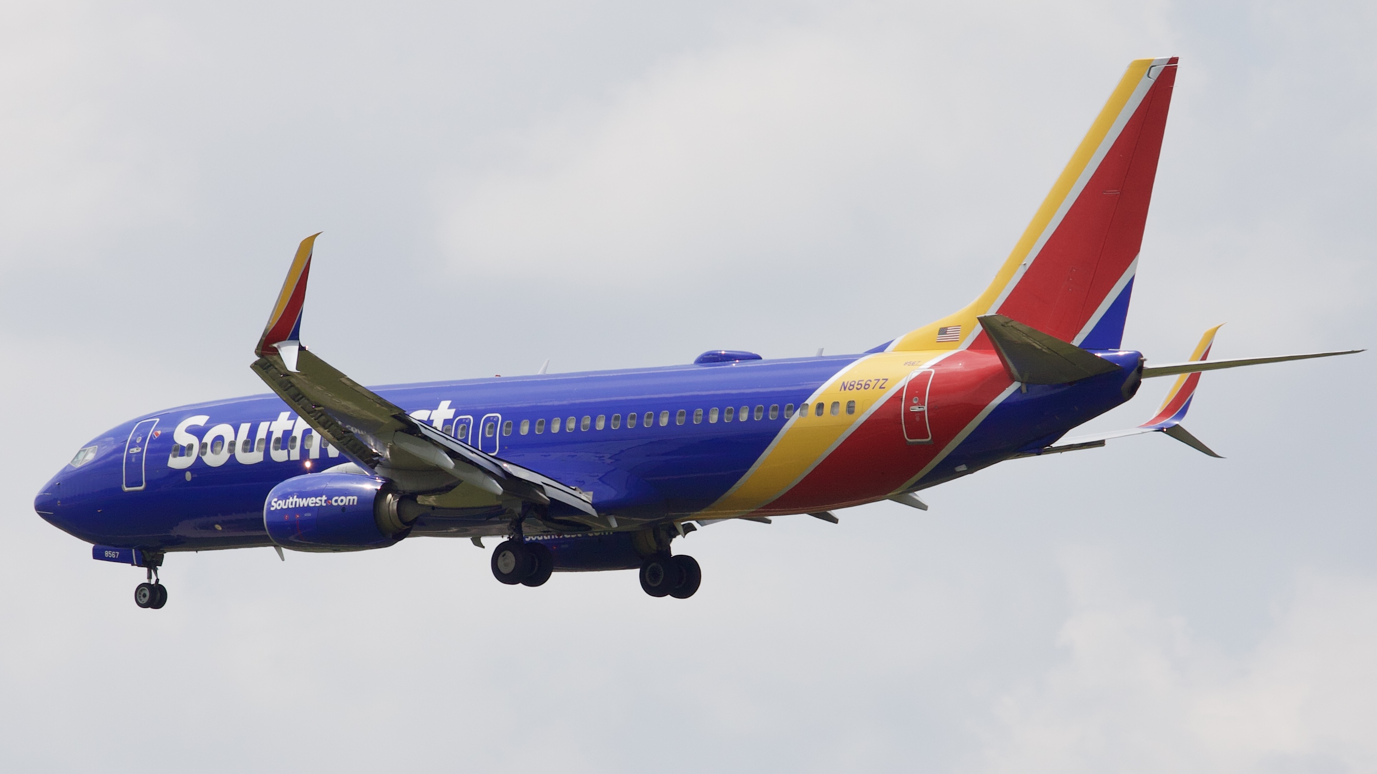 Full size: Southwest Airlines Boeing 737-800 N8567Z at Houston-George Bush Intercontinental Airport