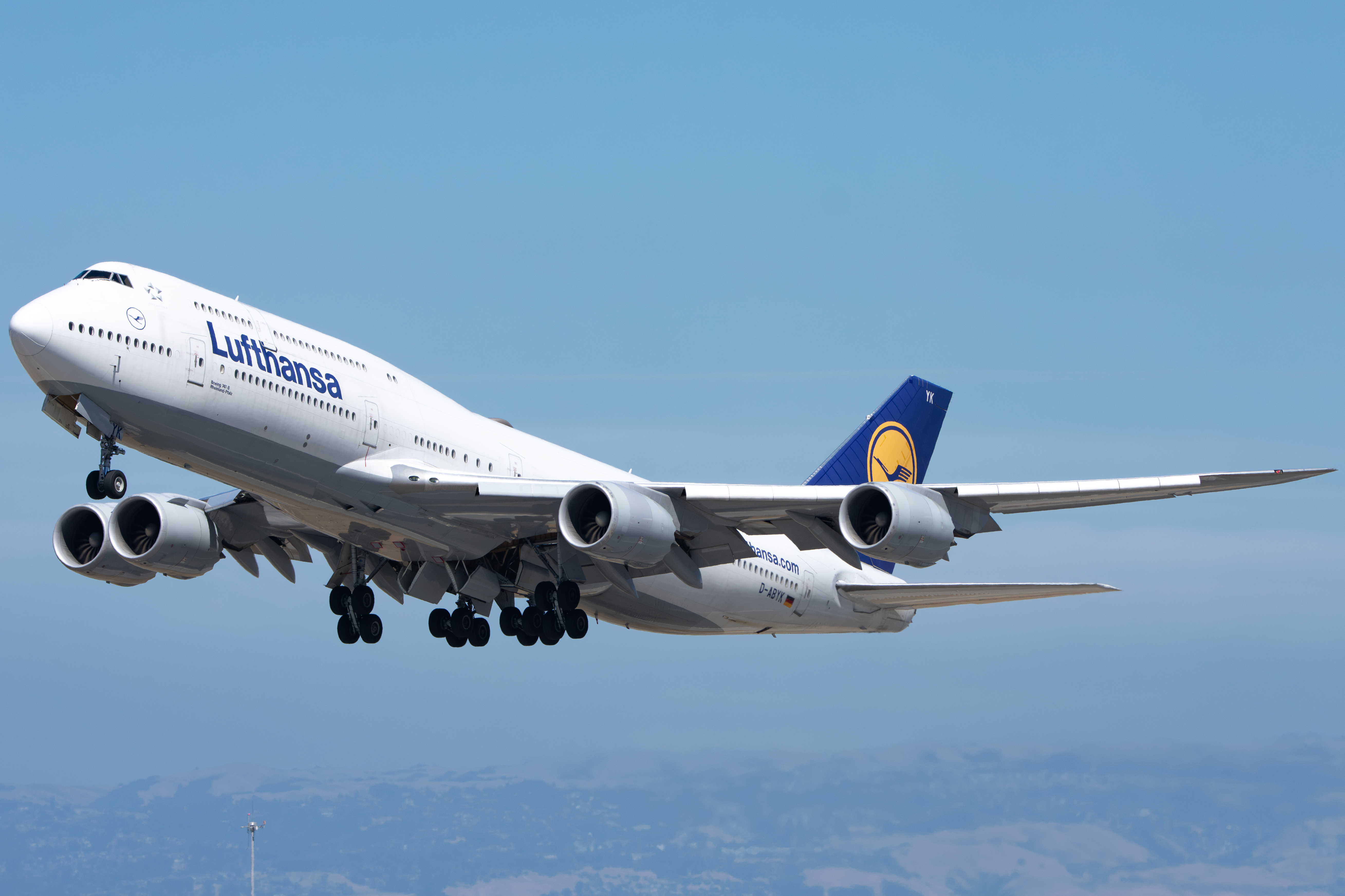 Full size: Lufthansa Boeing 747-8i D-ABYK at San Francisco International Airport