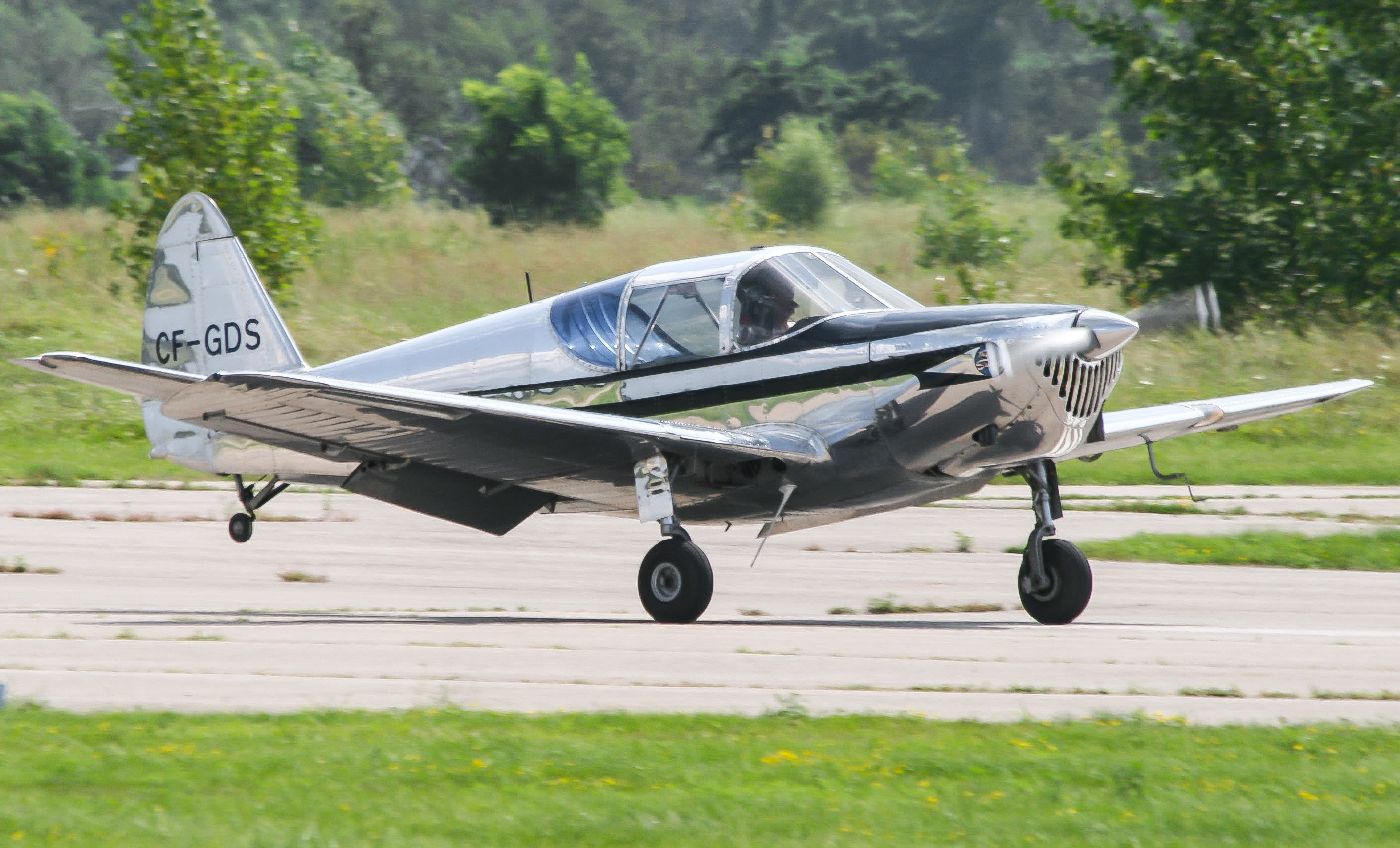 Full size: Private Globe GC-1B Swift CF-GDS at 