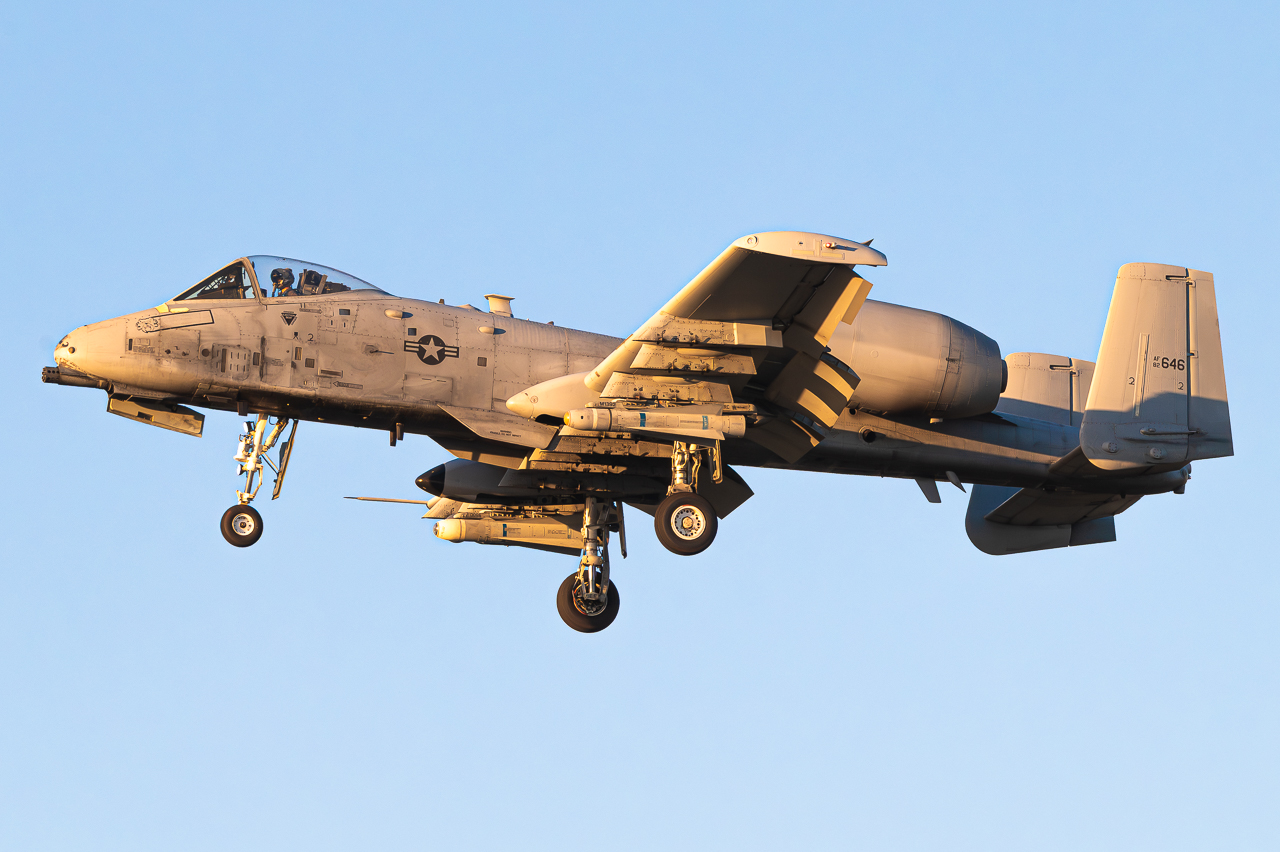 Full size: USAF - United States Air Force Fairchild A-10 Thunderbolt 82-0646 at North Island NAS