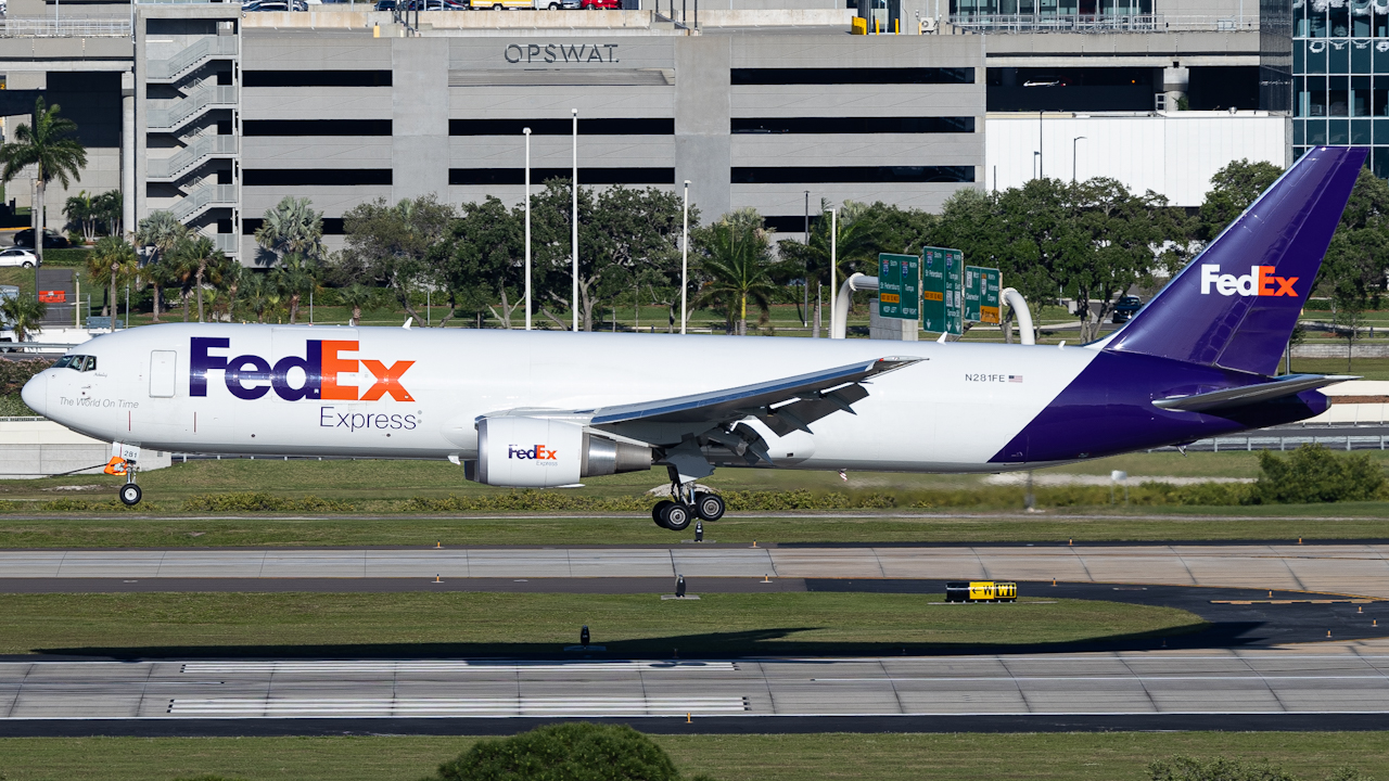 Full size: FedEx Boeing 767-300F N281FE at Tampa International Airport