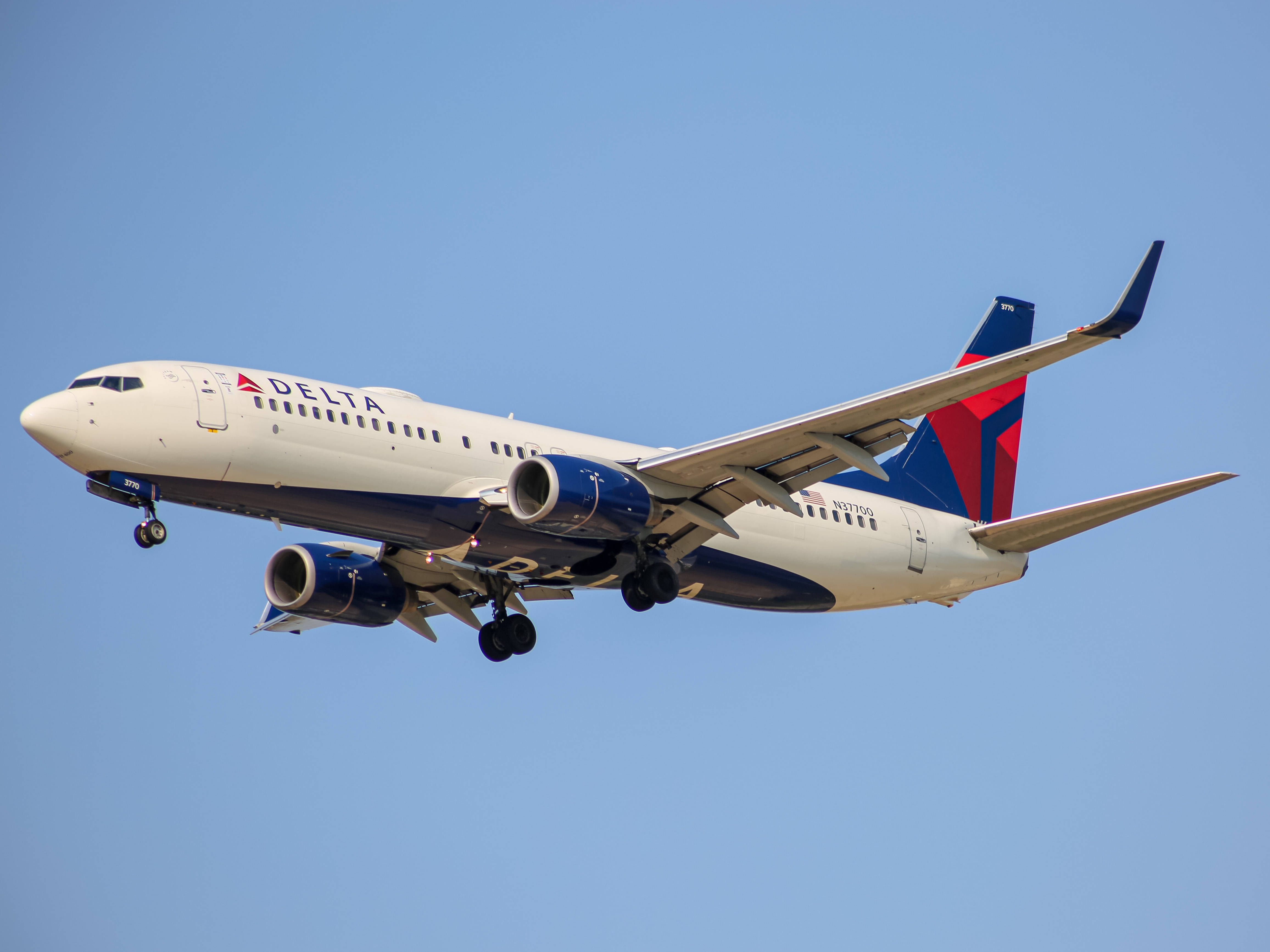 Full size: Delta Airlines Boeing 737-800 N37700 at Baltimore/Washington International Thurgood Marshall Airport