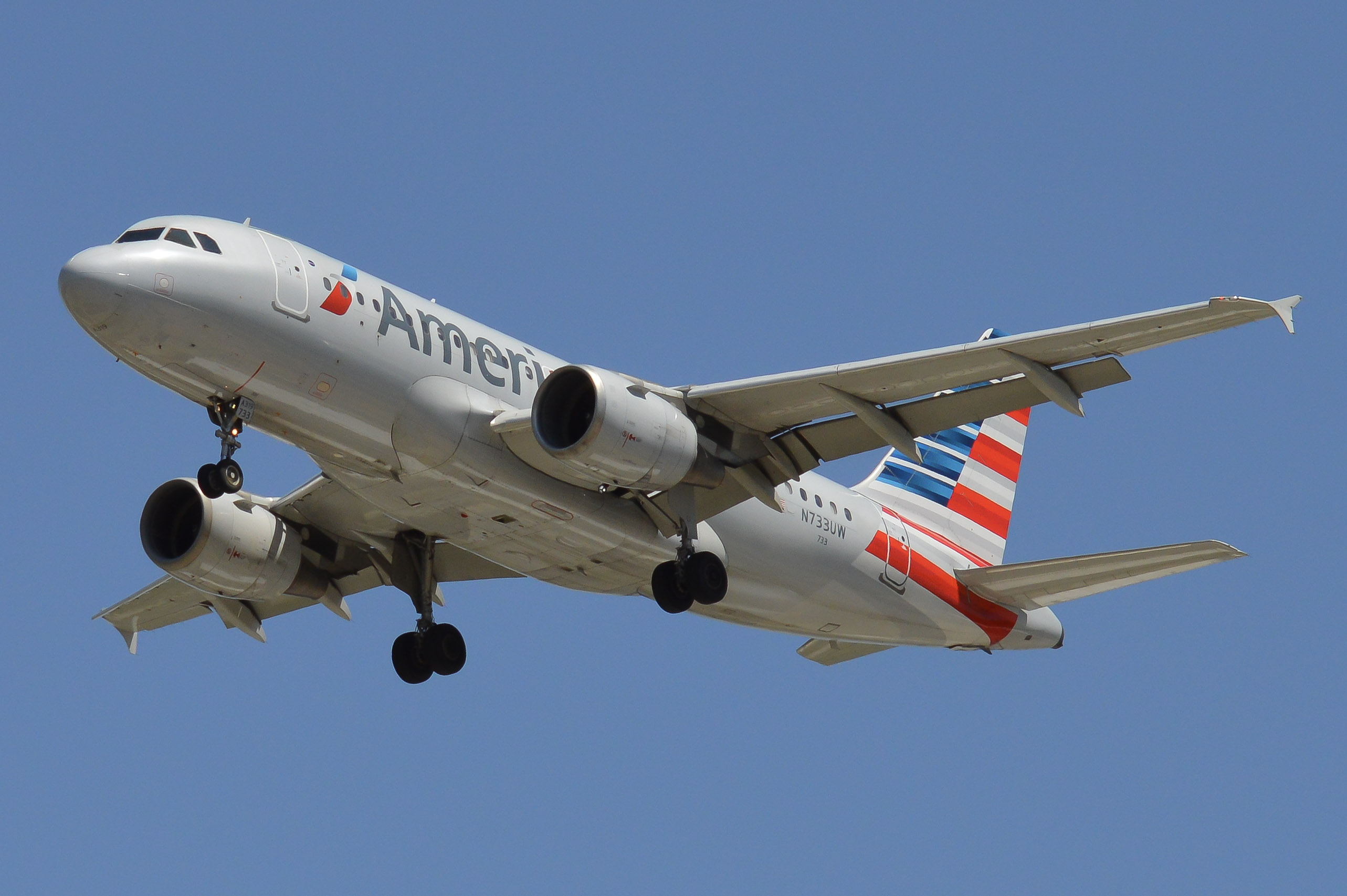 Full size: American Airlines Airbus A319 N733UW at Baltimore/Washington International Thurgood Marshall Airport
