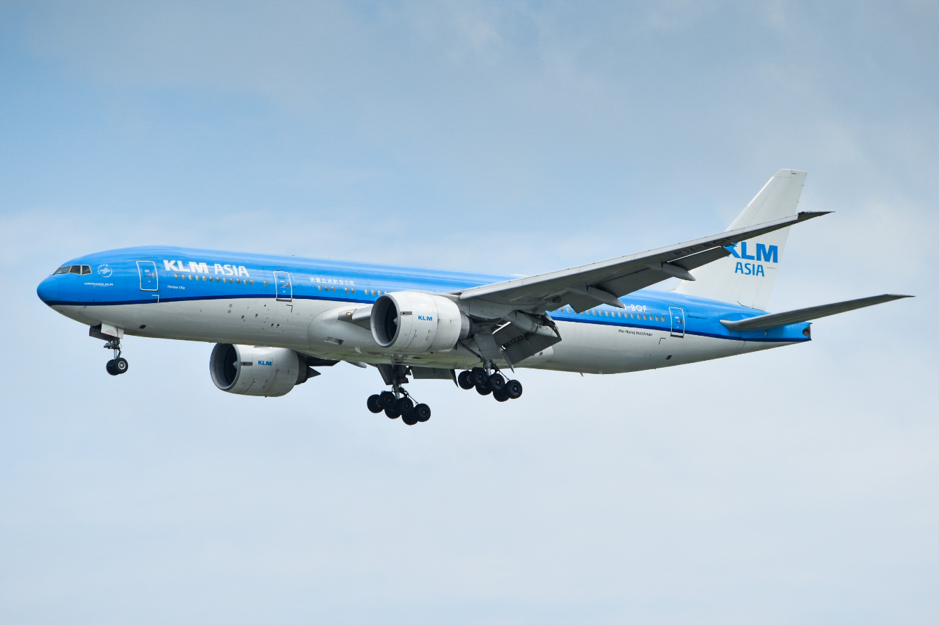 Full size: KLM Boeing 777-200ER PH-BQF at Singapore-Changi Airport