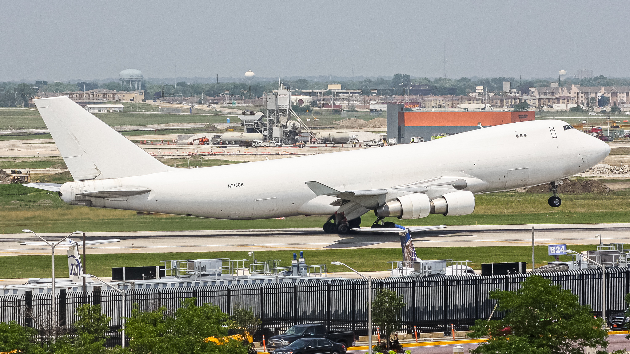 Full size: Kalitta Air Boeing 747-400F N713CK at Chicago O'Hare International Airport